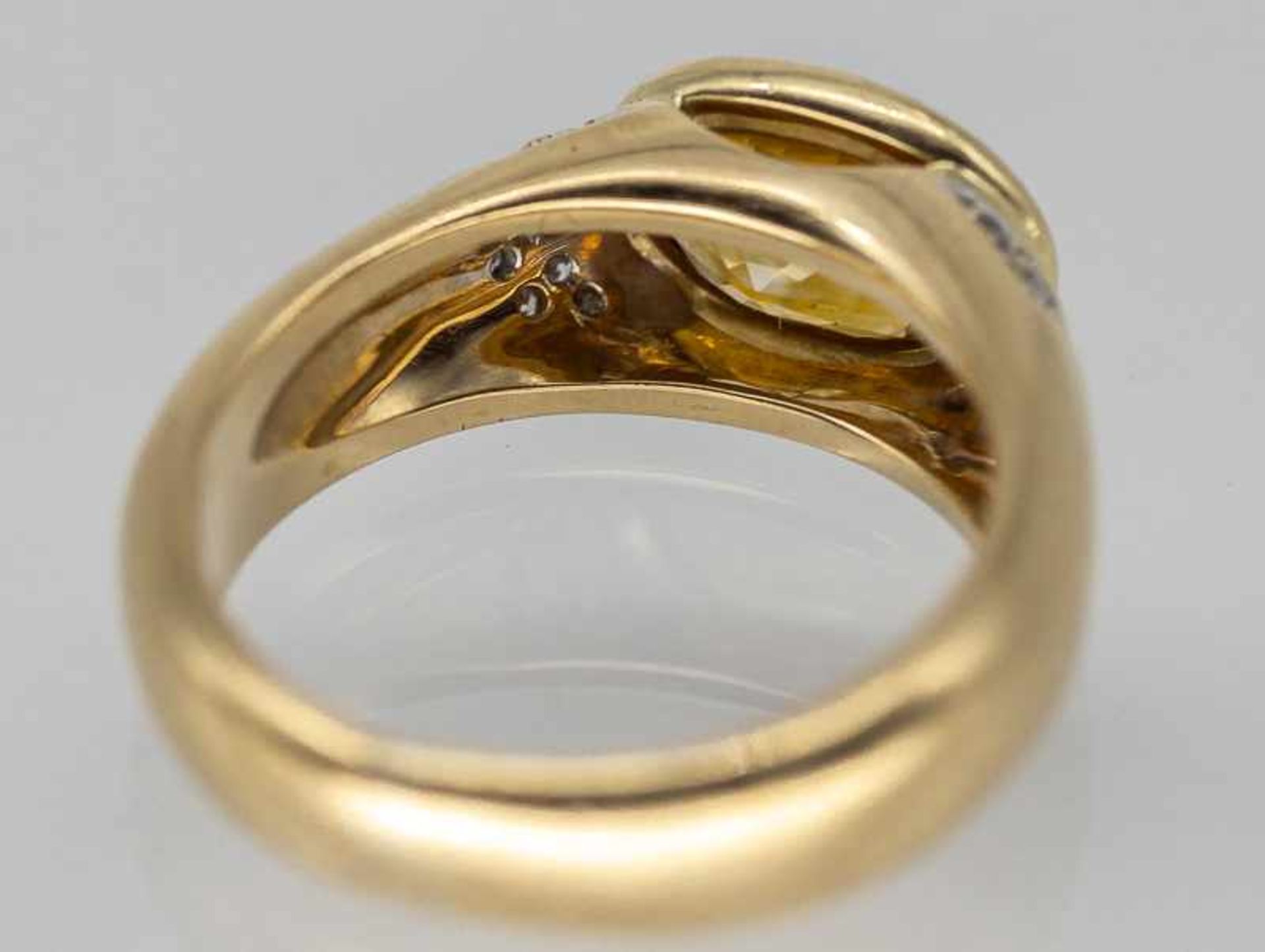 Bandring mit Citrin und Achtkant-Diamanten, Goldschmiedearbeit, 20. Jh. - Bild 4 aus 4