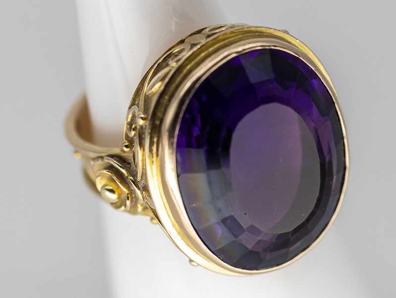 Ring mit Amethyst, Goldschmiedearbeit, gestempelt AS, um 1970.