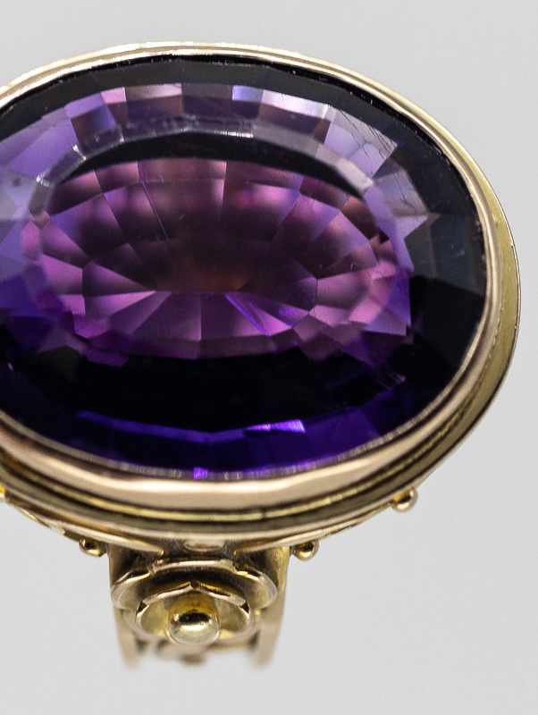 Ring mit Amethyst, Goldschmiedearbeit, gestempelt AS, um 1970. - Image 2 of 8