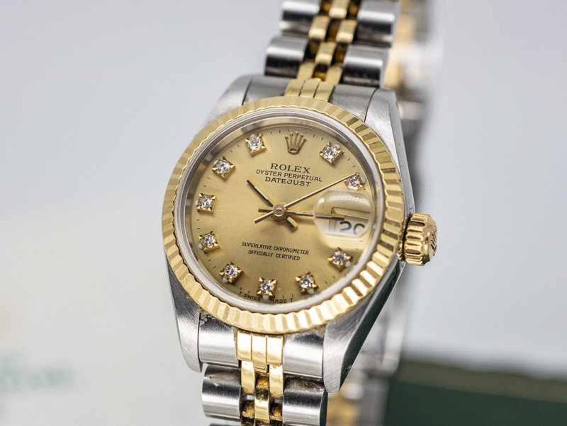 Damenarmbanduhr, Rolex Lady-Datejust mit goldenem Factory Diamant Zifferblatt mit Box und - Image 2 of 4