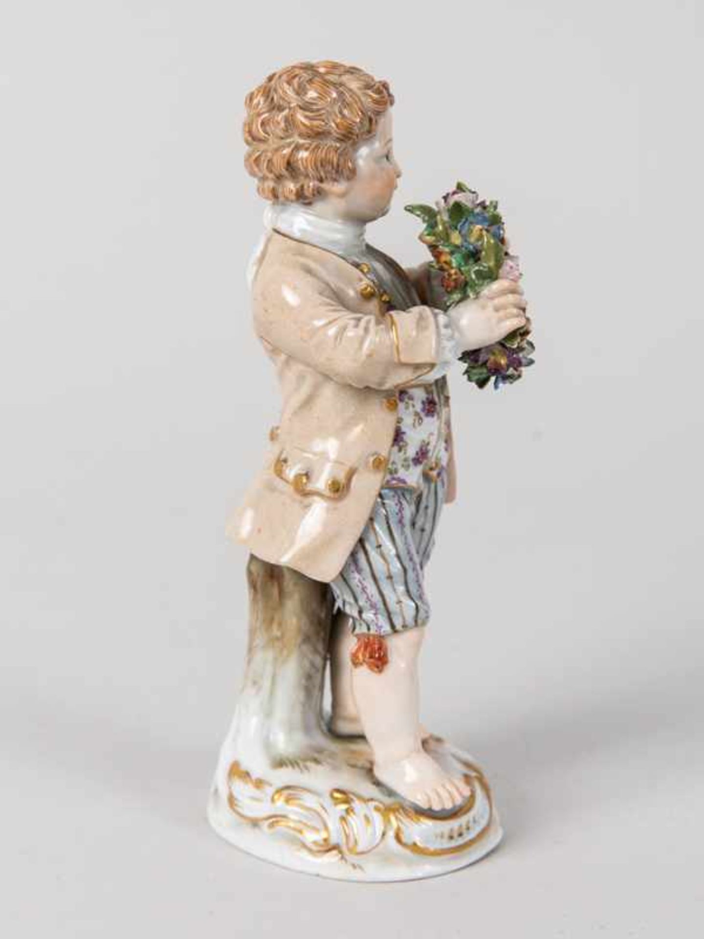 Porzellanfigur "Gärtnerjunge", Meissen, um 1900. - Bild 5 aus 7