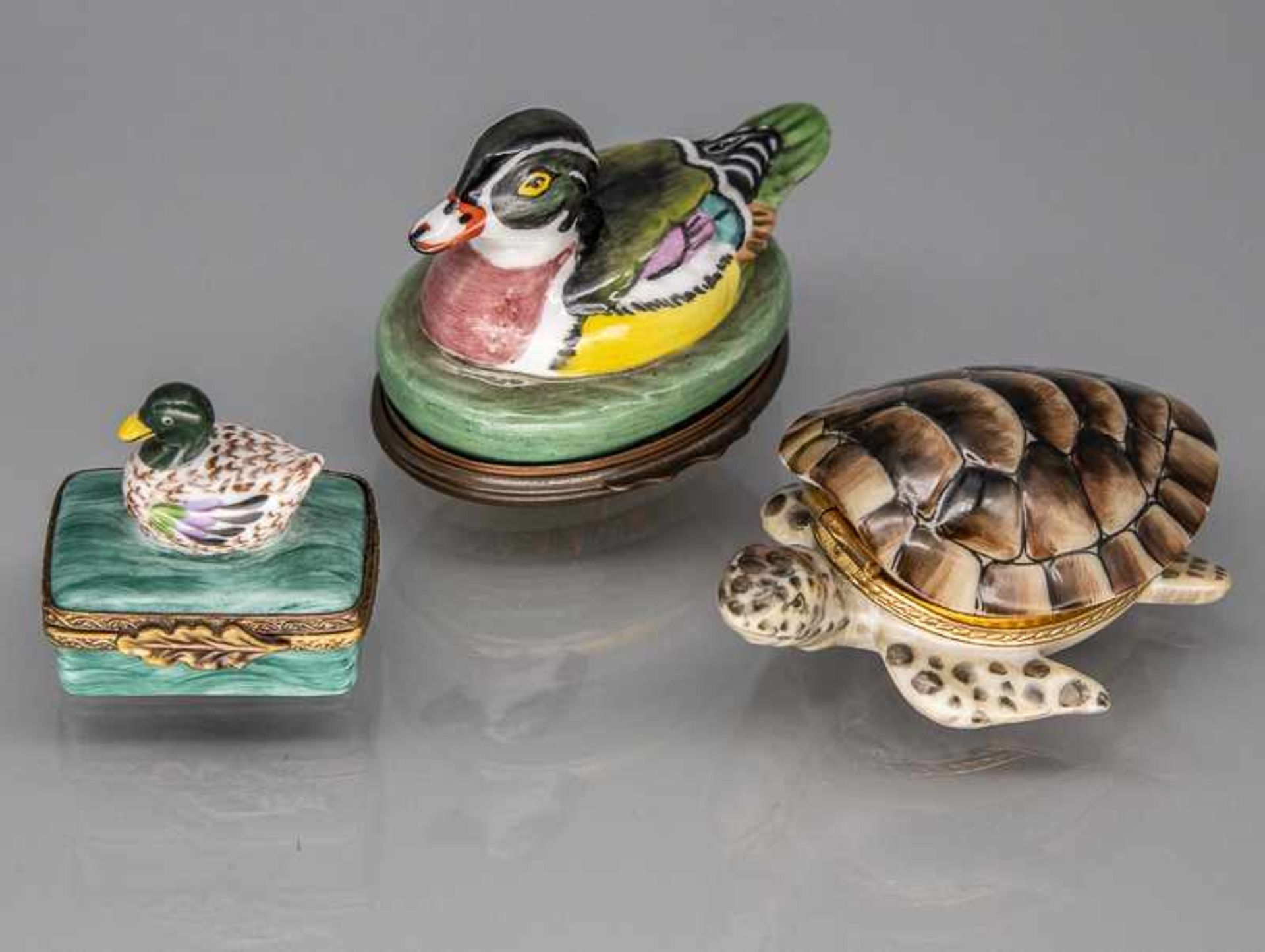 3 Sammler-Miniaturdeckeldosen (Enten + Schildkröte), Limoges/Frankreich und London/England, 2.