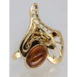 Zweifacher Fingerring mit Madeira Topas-Cabochon aus der Goldschmiedewerksatt "Tunnelschmiede,