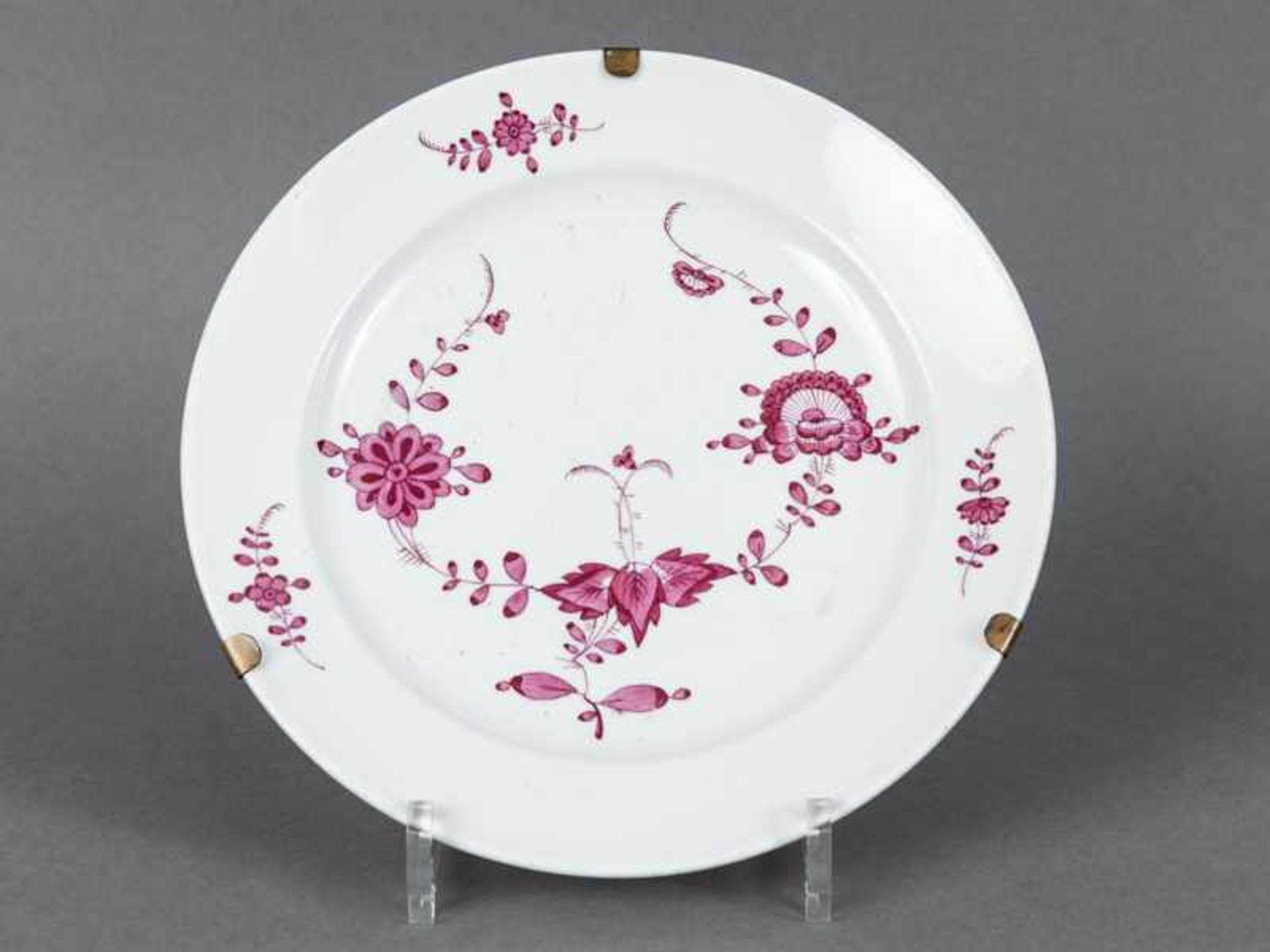 Einzelteller "Indische Blumen in Purpur", Meissen, um 1800. Einzelteller "Indische Blumen in