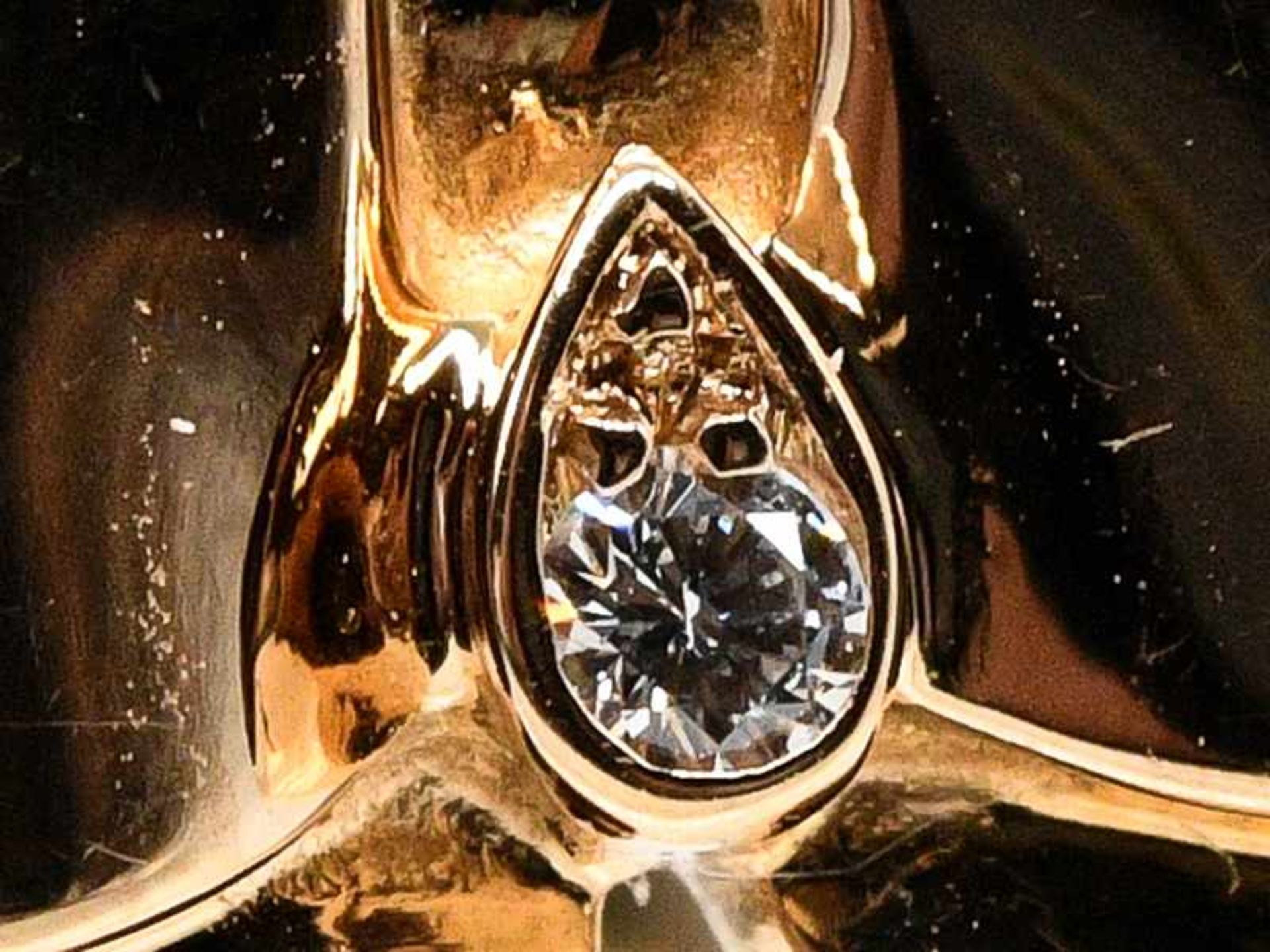 Ring "Caresse d´Orchidées" mit kleinem Diamant, Cartier, Paris, 21. Jh Ring "Caresse d´Orchidées" - Bild 3 aus 10