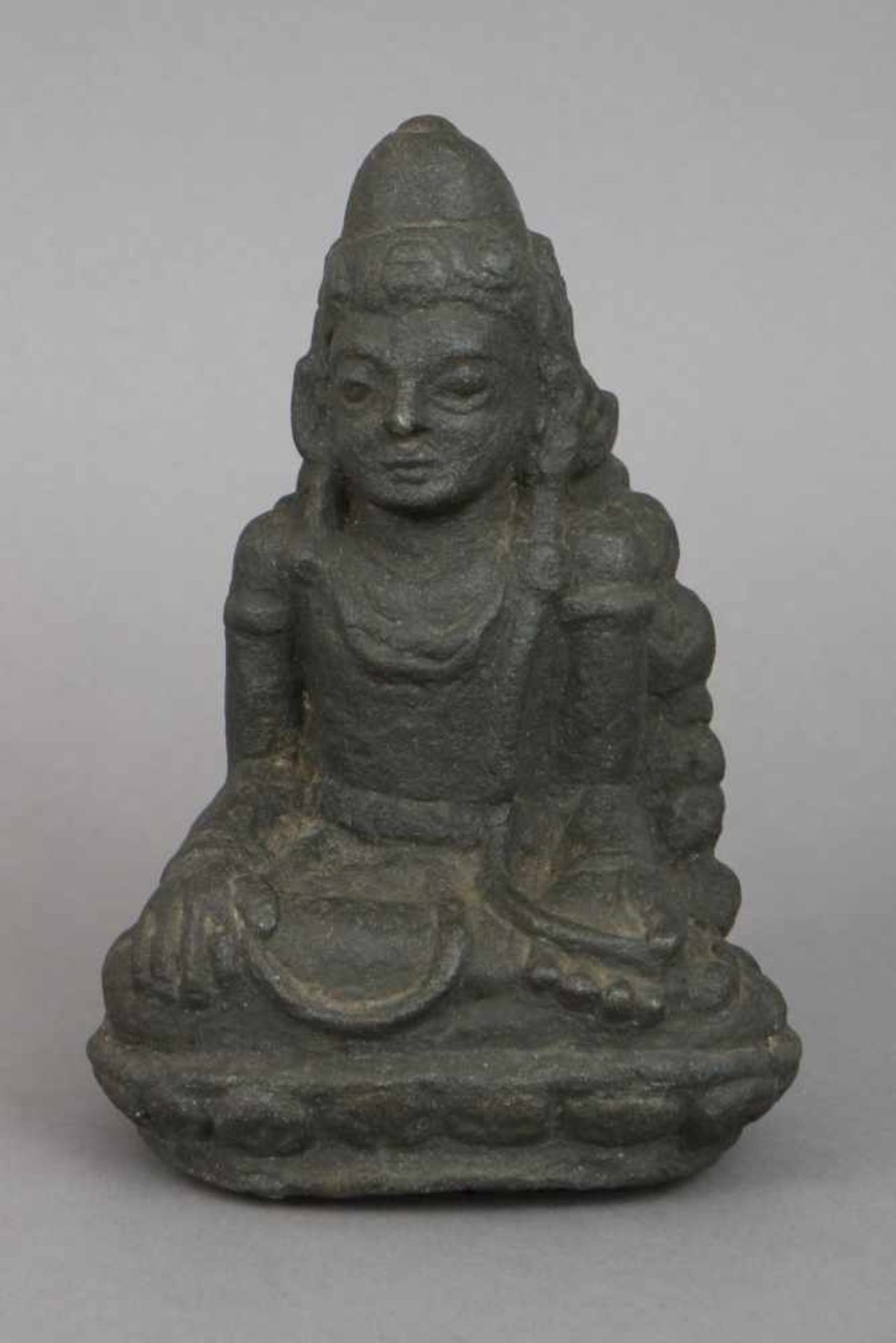 Südost-Asiatische Steinfigur eines Bodhisattva<