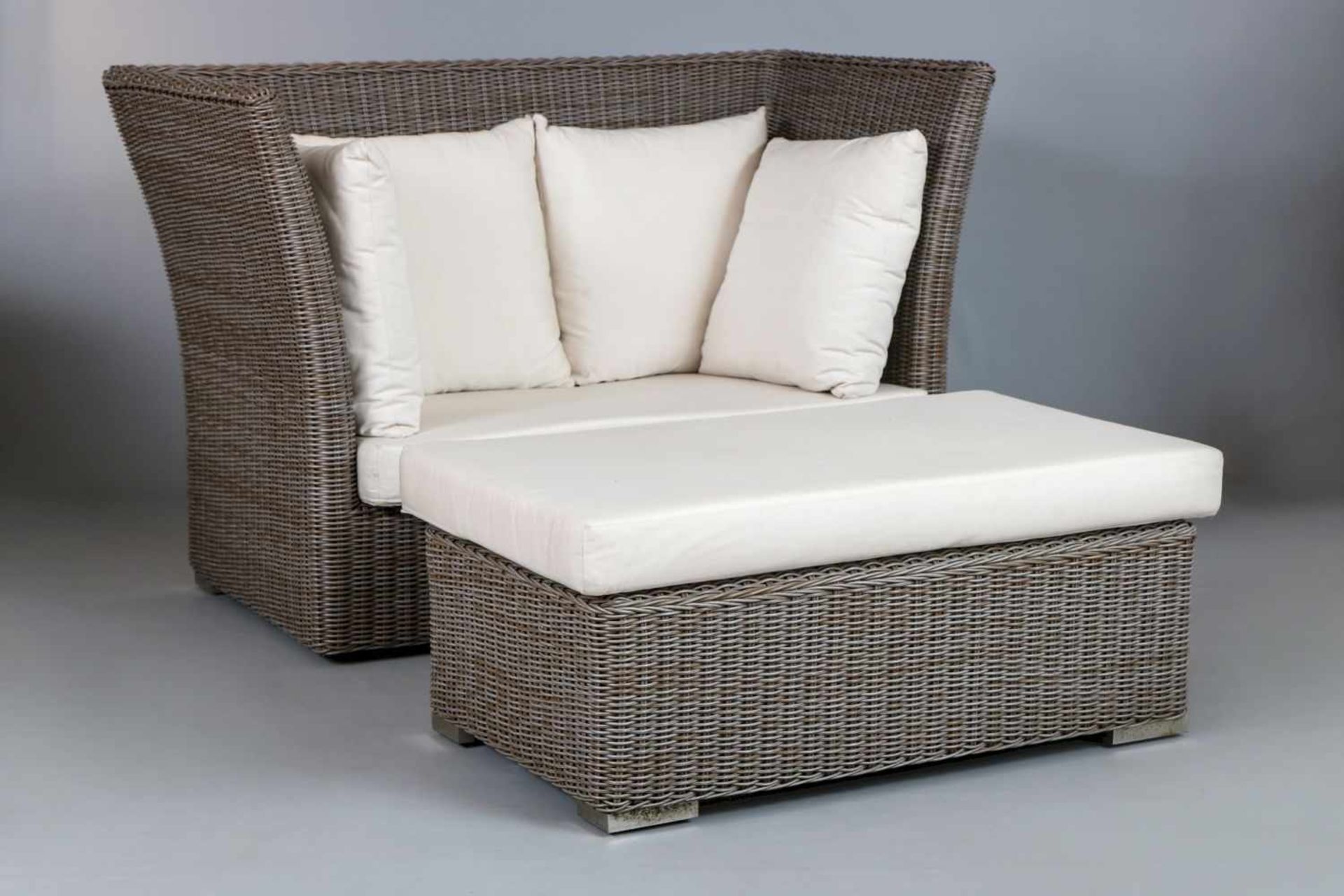 GERHARD WELZEL COLLECTION Modell ¨Lorenzo¨ Outdoor Sofa und Couchtisch<b