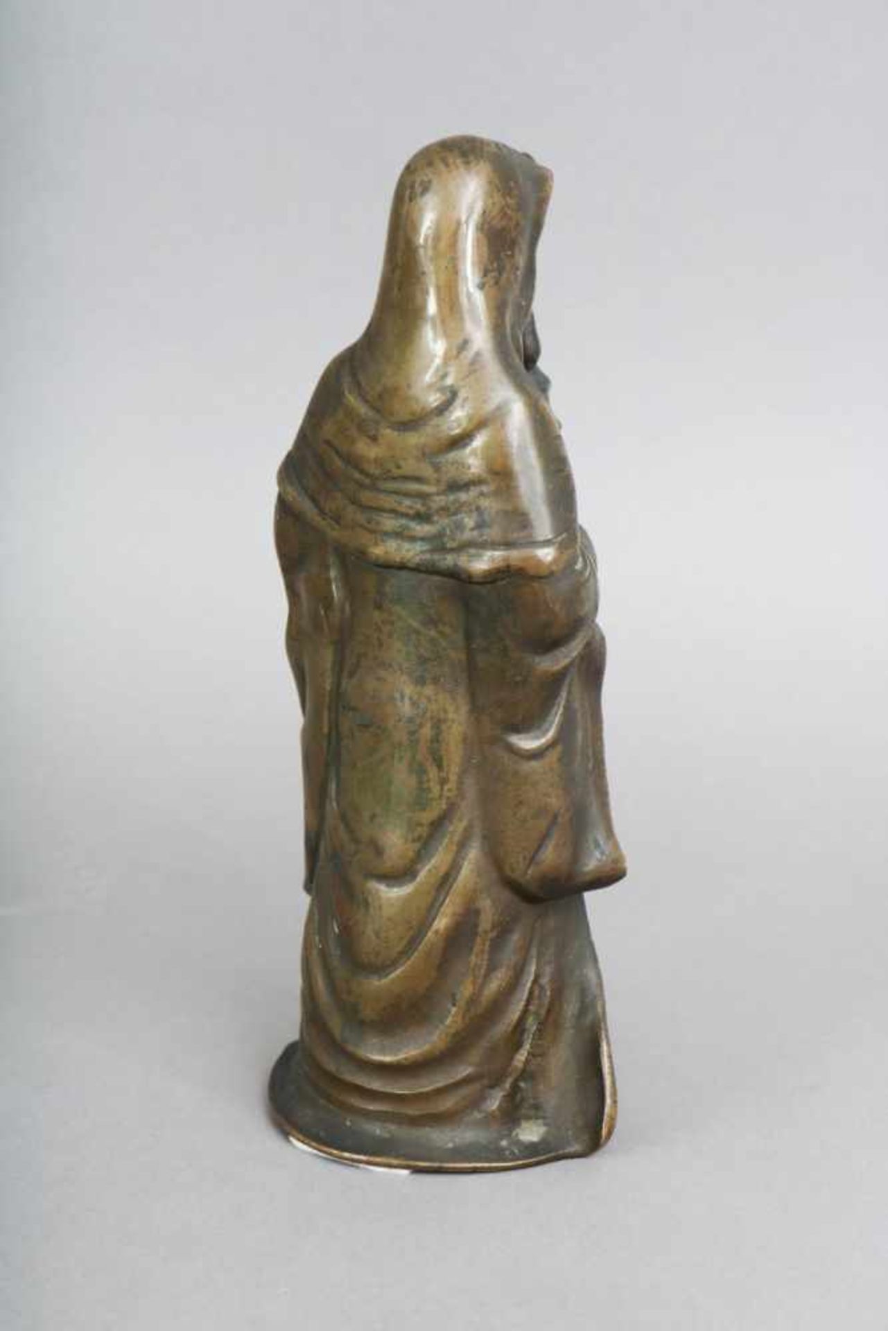Chinesische Bronzefigur des Lohan - Bild 2 aus 2