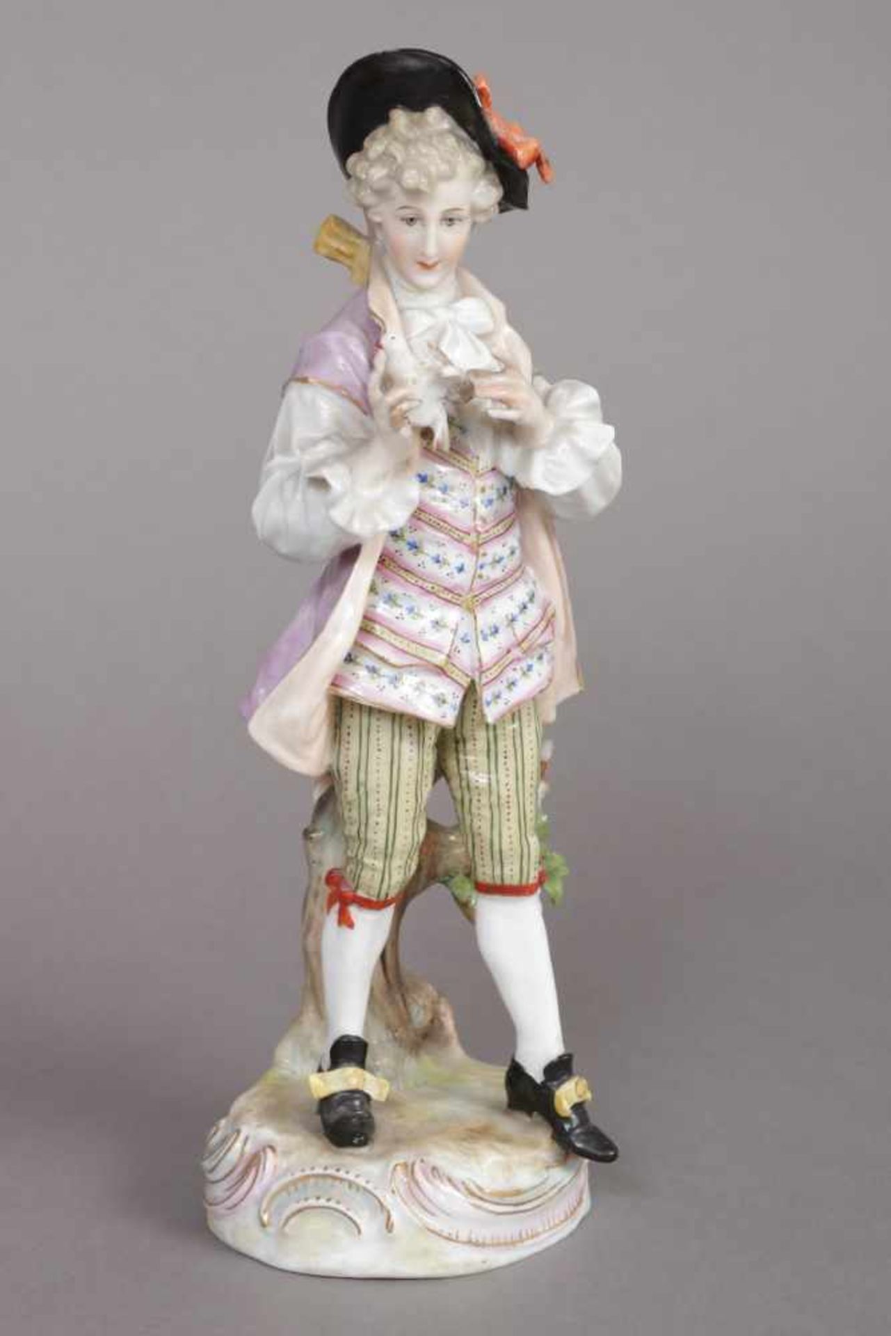 Porzellanfigur ¨Kavalier mit Tauben¨<b