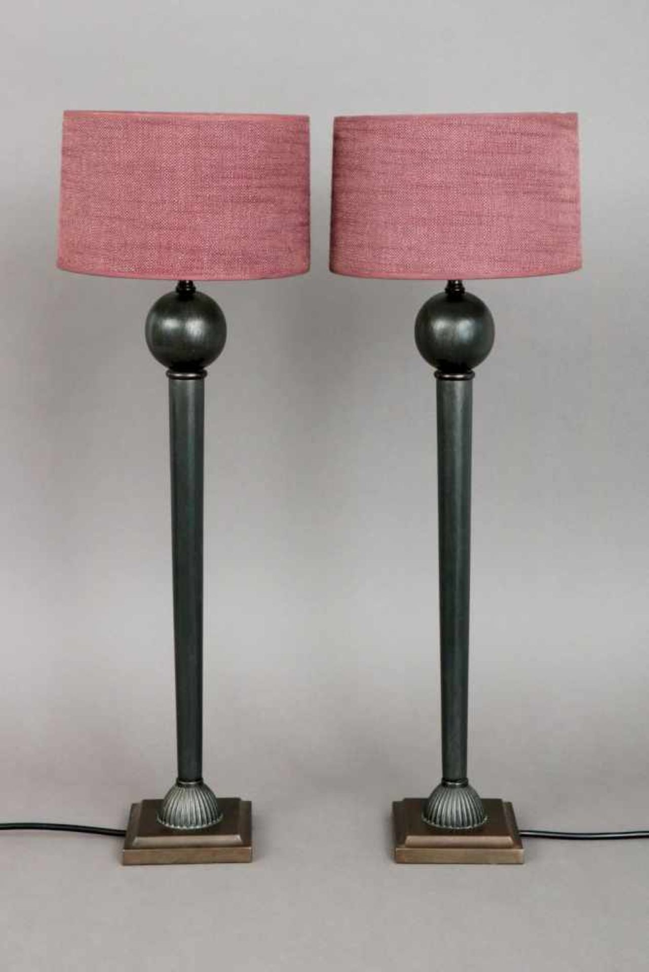 Paar TischlampenMid-century Stil, unbekannter Hersteller des 21. Jahrhunderts, Holz, Masse und