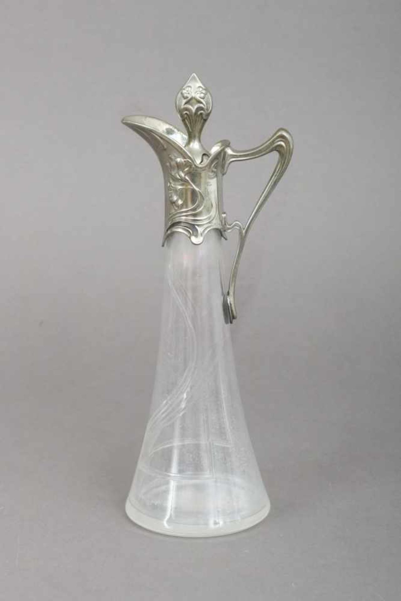 WMF Jugendstil Likörkaraffefarbloses, geschliffenes Glas und versilberte Montur, um 1900,