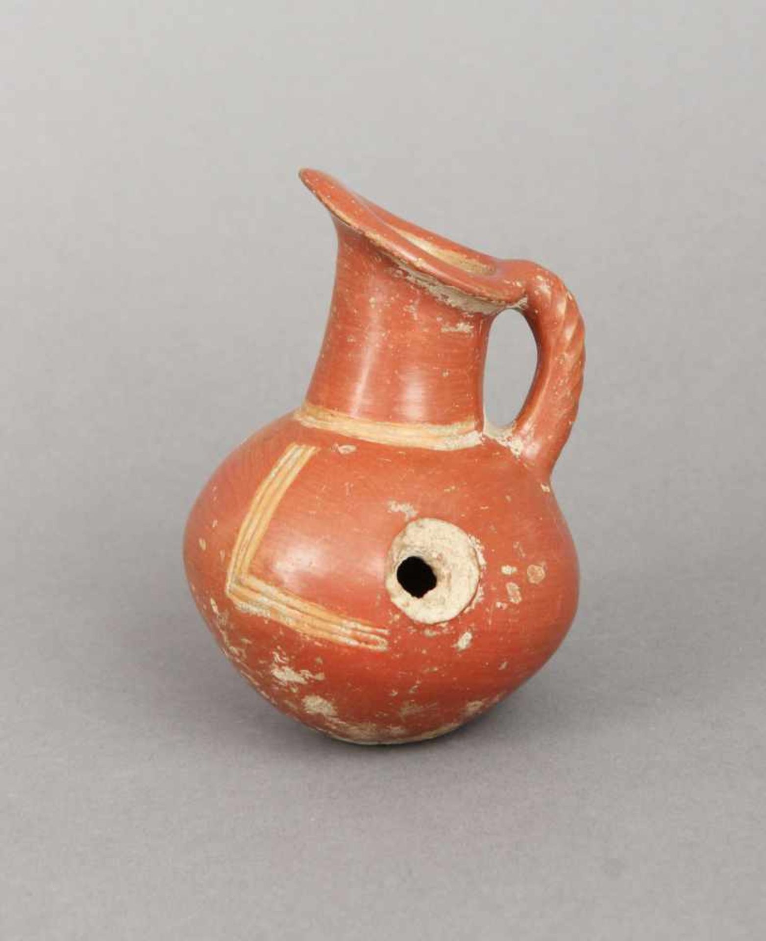Antikes Öl-/SalbenkännchenSteinzeug, braun glasiert, bauchiges Henkelgefäß mit breitem Ausguss