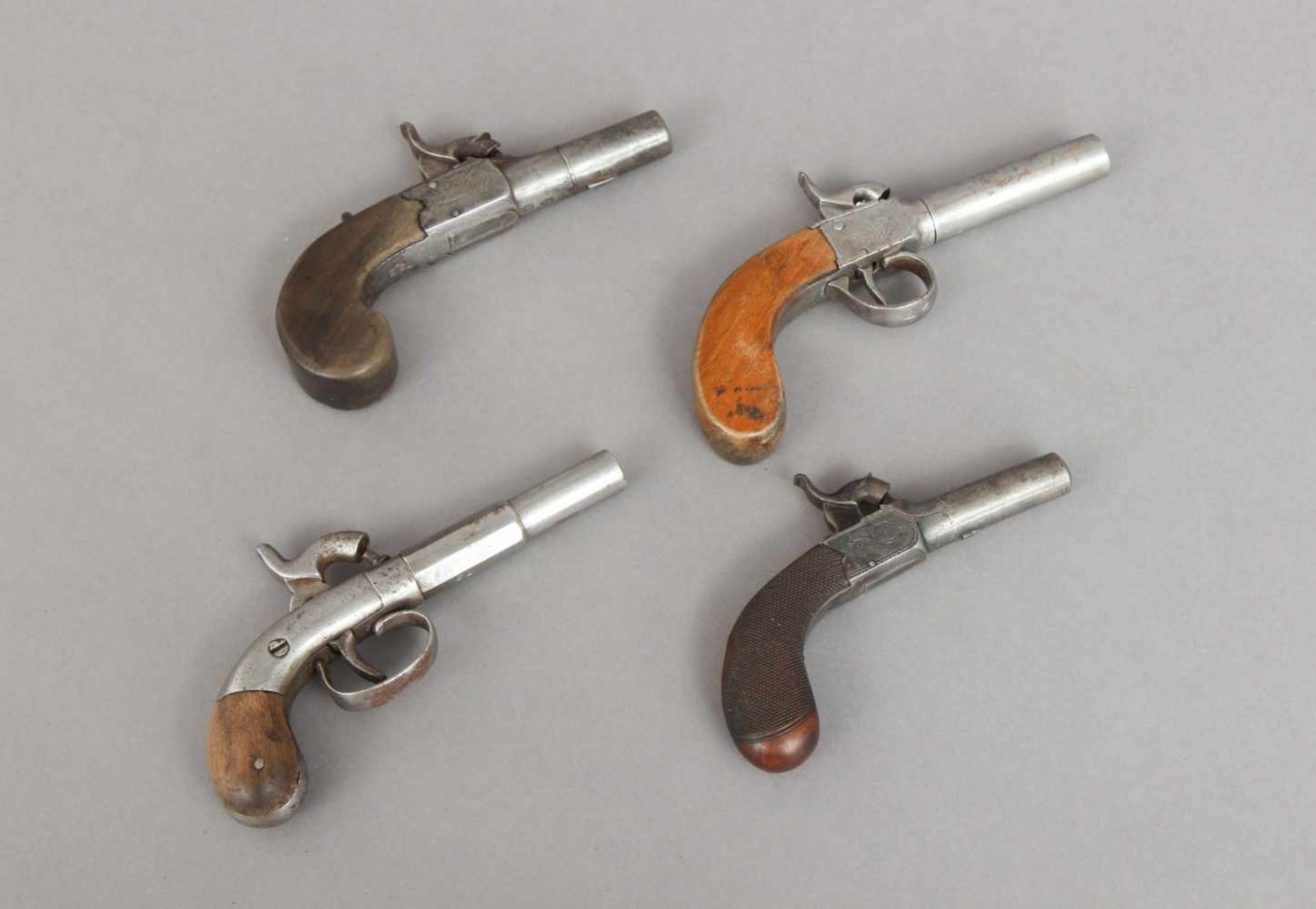 4 Perkussions-Taschenpistolen des 19. JahrhundertsEngland und Amerika, ca.1840-55, Hersteller E
