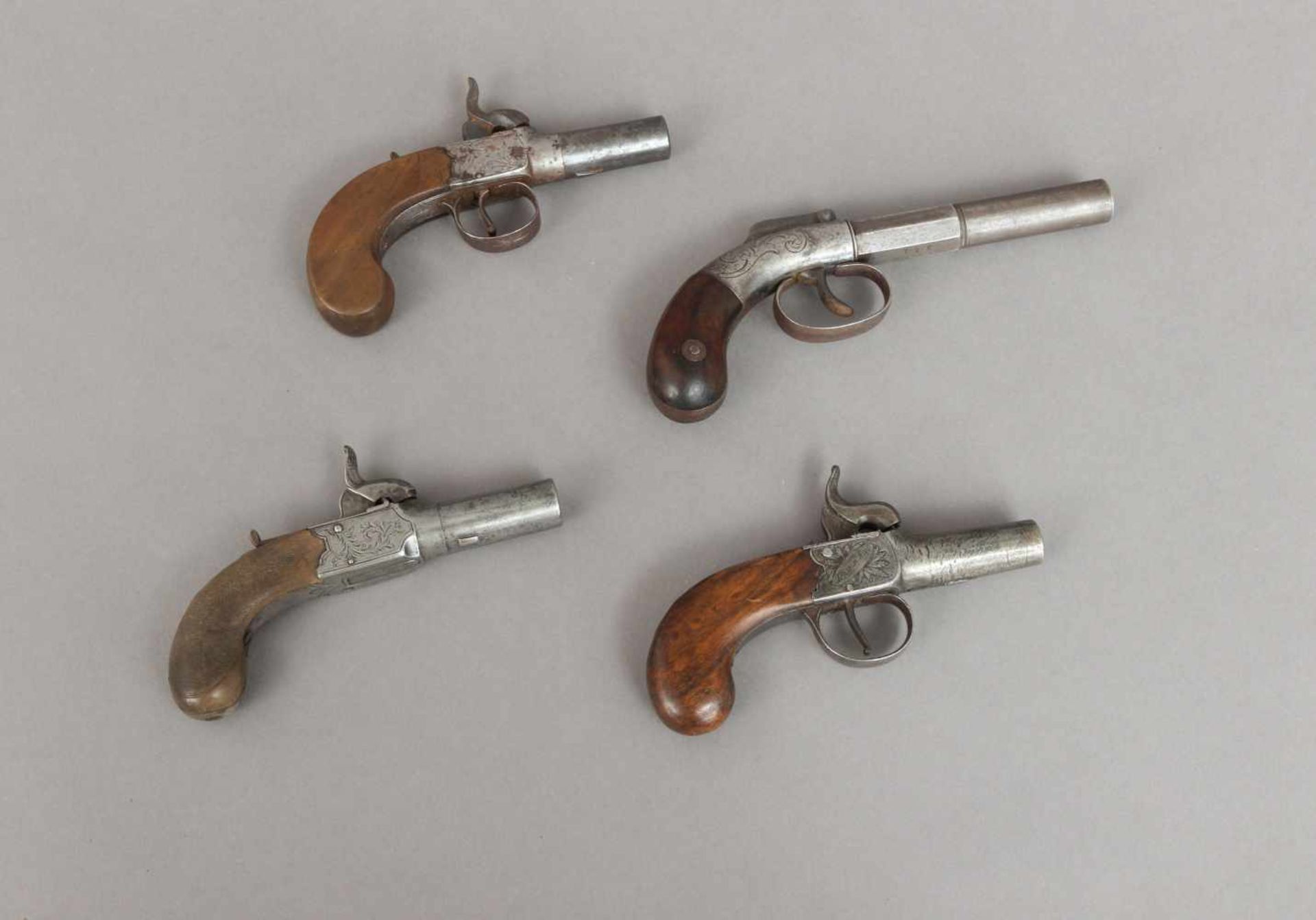 4 Perkussions-Taschenpistolen des 19. JahrhundertsEngland, ca. 1840-50, Hersteller Wednesbury,