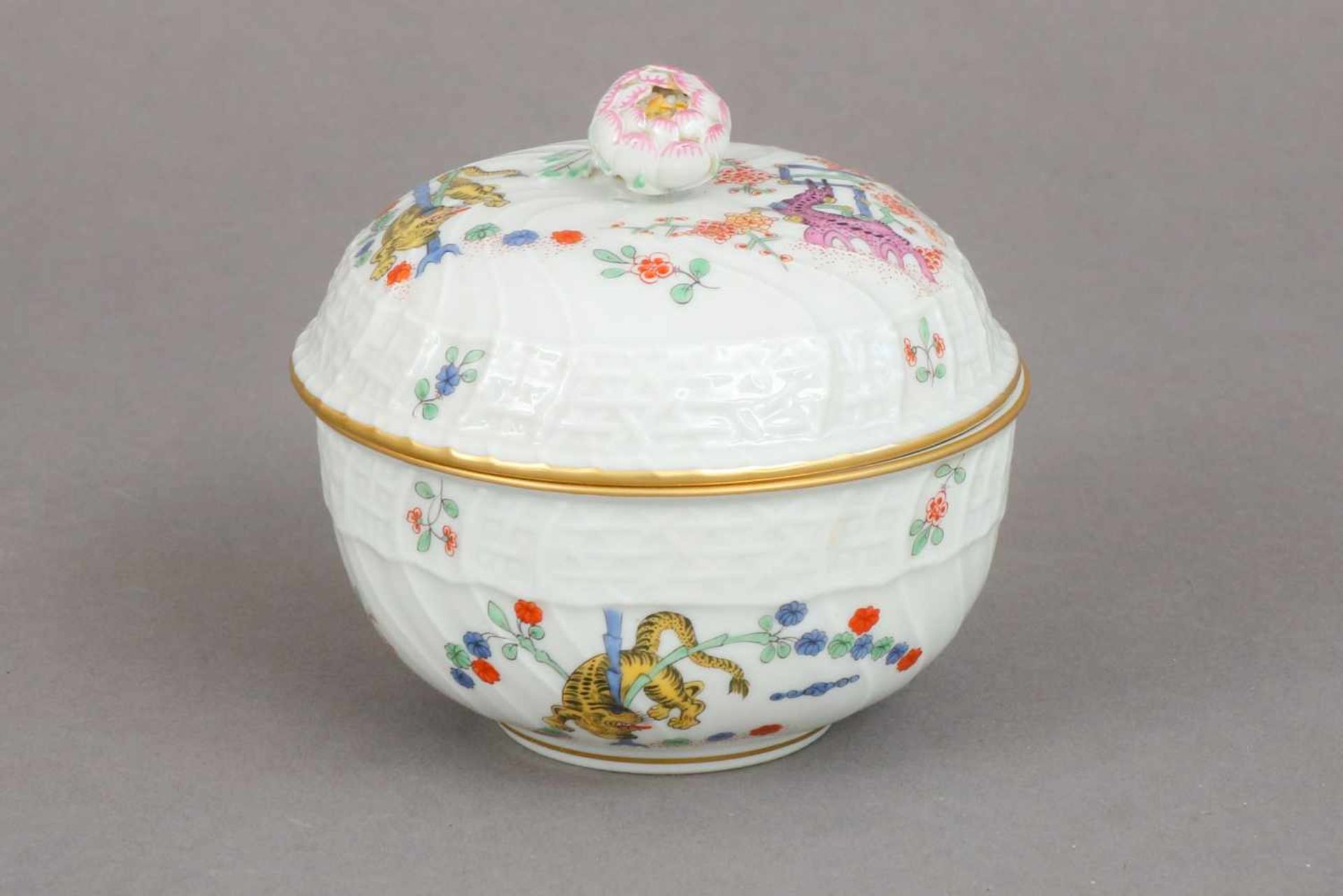 MEISSEN Zuckerdose mit gelbem TigerdekorForm Ozier, polychrome indische Malerei mit gelbem Tige