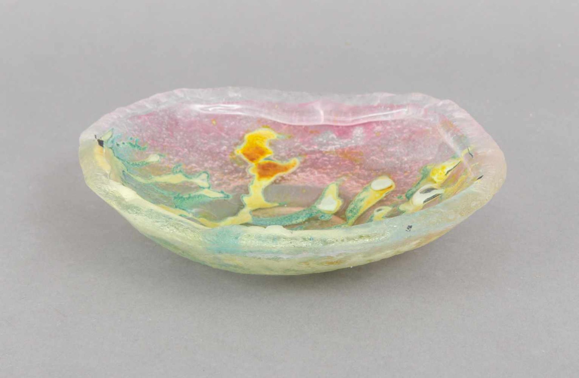 Pate-de-verre Glasschaleunbekannte Manufaktur/Glaskünstler, runde, wellige Schale mit farbigen