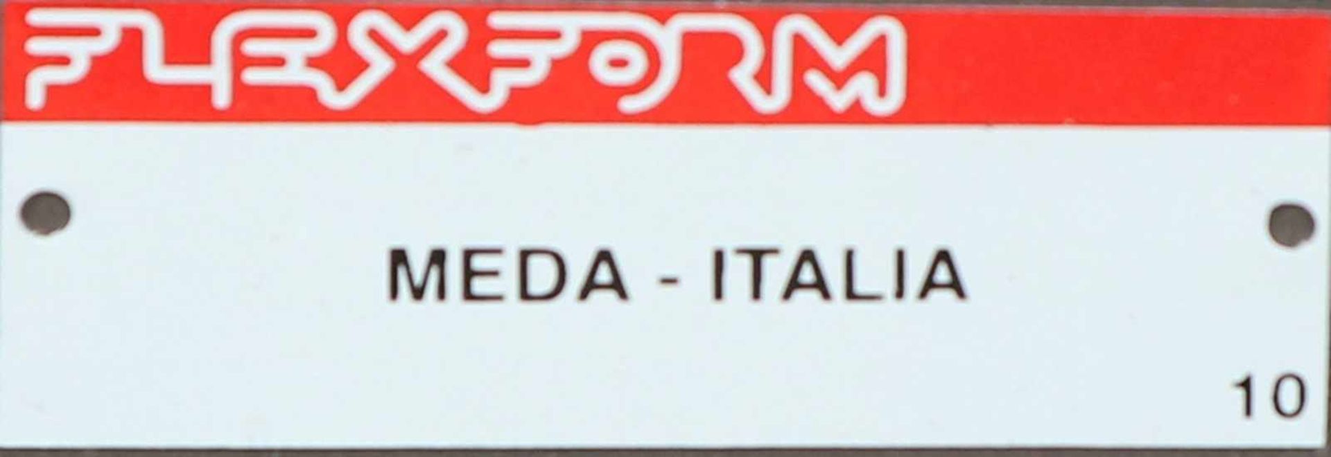 6 FLEXFORM Armlehnstühle ¨Meda¨Holz, grau lackiert und graues Leder, Italien, 21. Jhdt., in For - Bild 2 aus 2