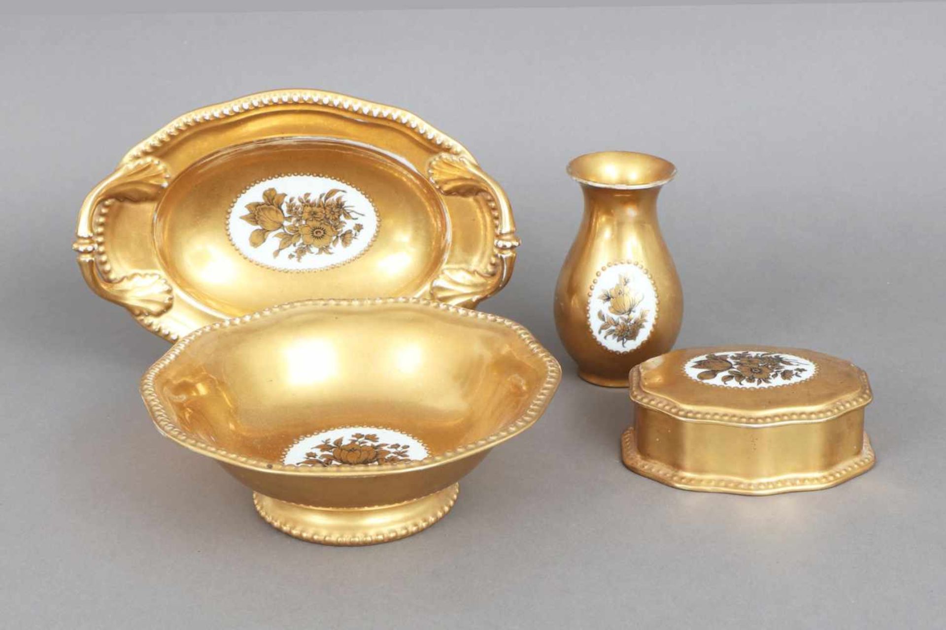 4 Teile ROSENTHAL Porzellan1920er Jahre, bestehend aus 1 Deckeldose, 1 Vase und 2 Schalen,