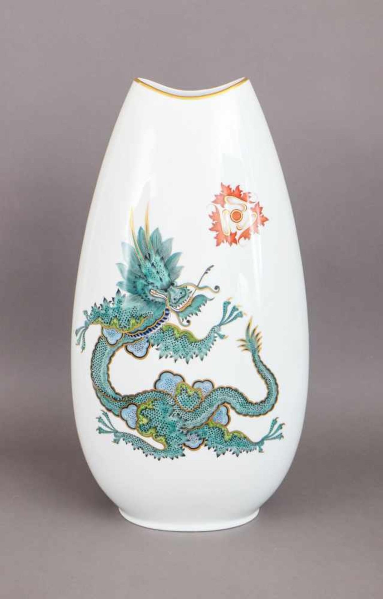 PMM (München) Porzellanvase mit Ming-Drachen Dekor im Stile Meissen1960er Jahre, großer, ovoider