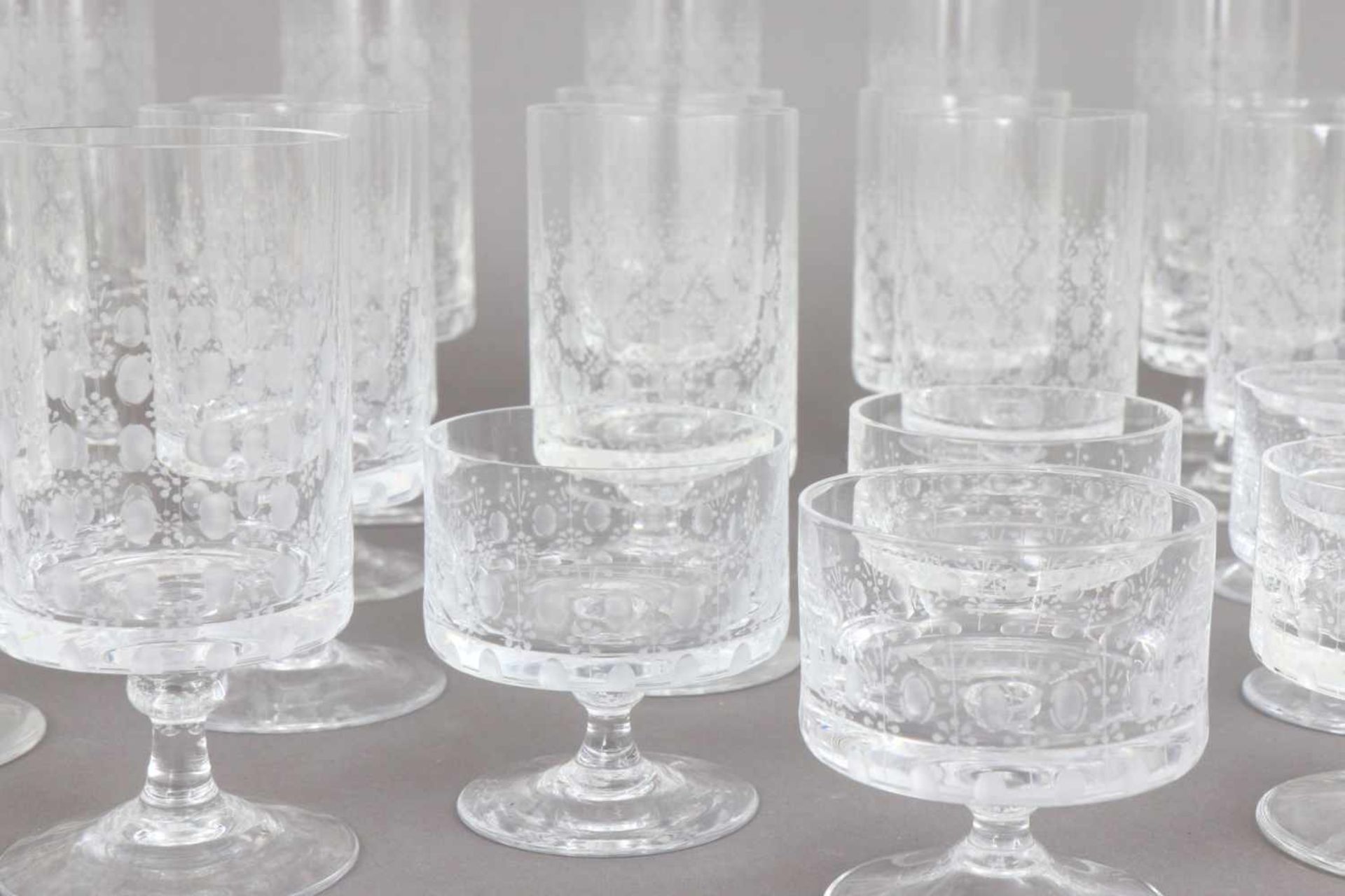 Konvolut ROSENTHAL Gläserbestehend aus 13 Sektgläsern, 13 Weingläsern und 6 Likörschalen - Image 2 of 3