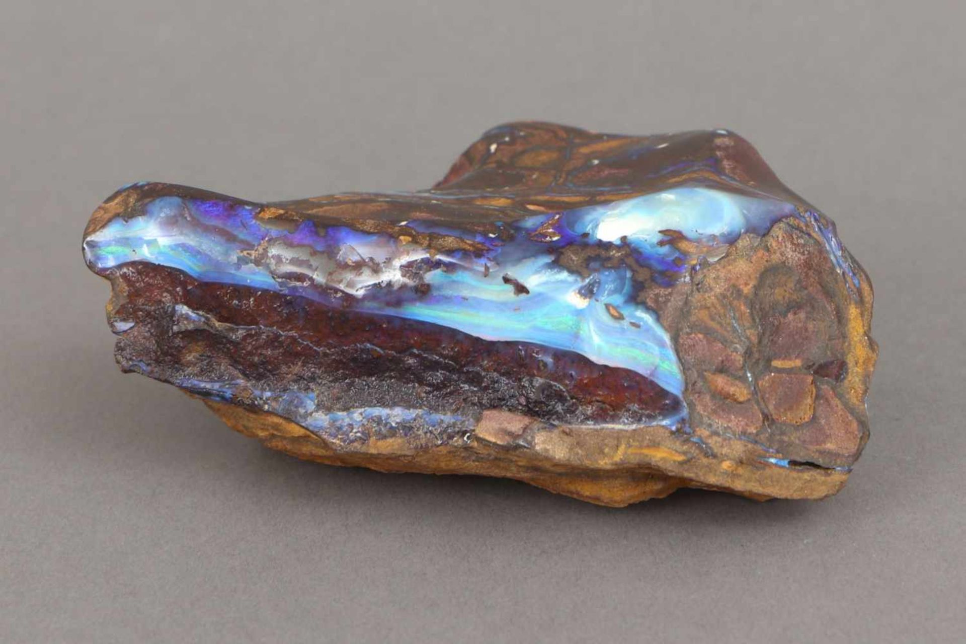 Opalsteinungefasster, nicht bearbeiteter Boulderopal, Australien, 12x9x4cm