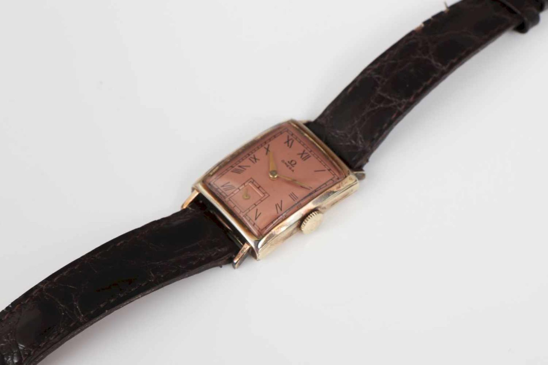 OMEGA Armbanduhr der 1930er Jahre eckige ¨Tank¨-Form, Gehäuse Gold (ca. 25x20mm), Werk Handaufzug,