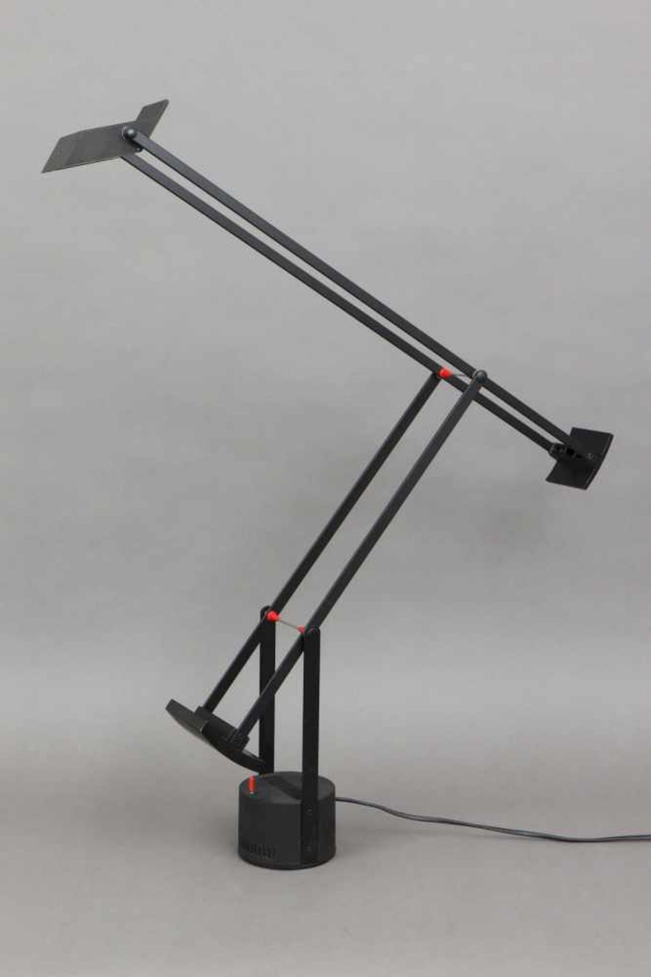 ARTEMIDE ¨Tizio¨ Schreibtischlampe Entwurf Richard Sapper a.d. Jahr 1972, schwarz lackiertes