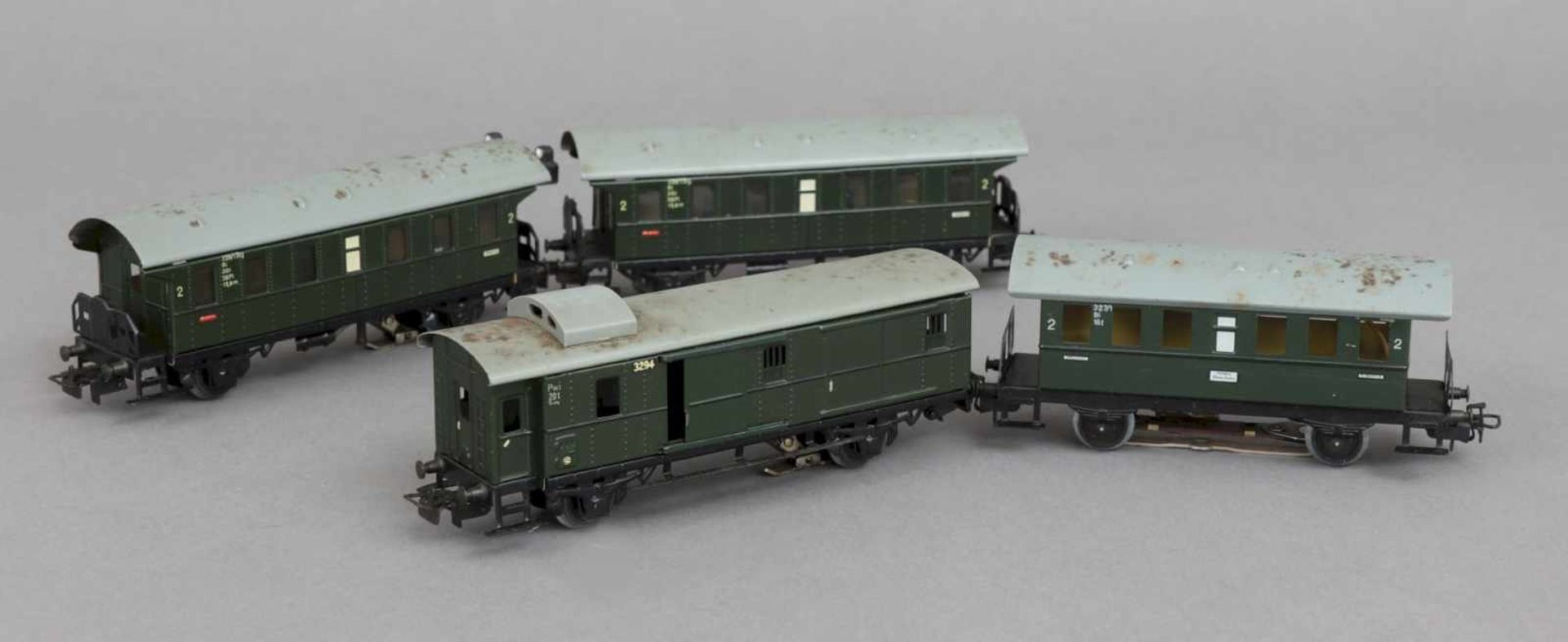 MÄRKLIN Modelleisenbahn Spur H0 4 Wagons (3x Personen-, 1x Güter), Deutsche Reichsbahn, Blech,