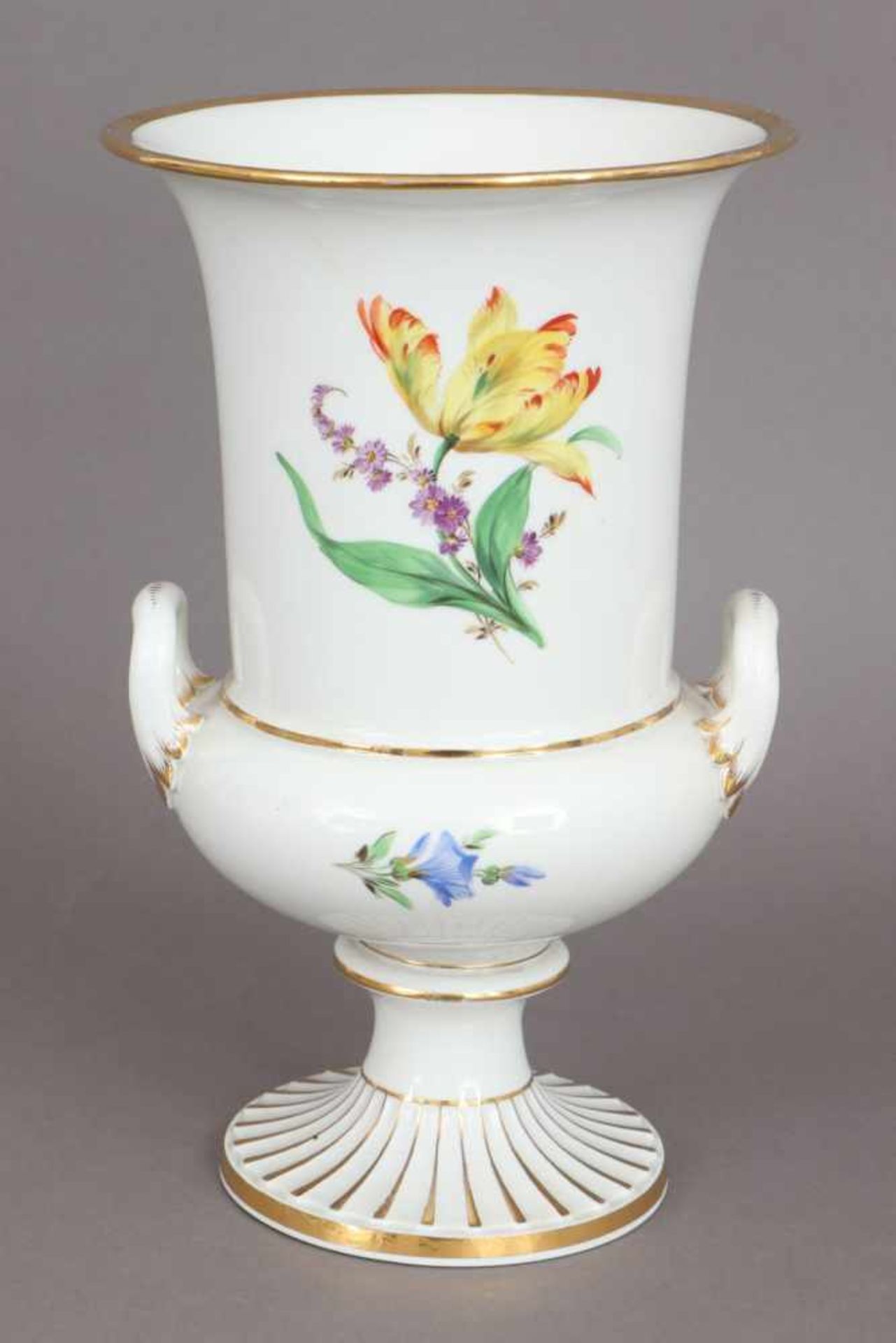 MEISSEN Vase um 1924-1934 (Pfeifferzeit), kraterförmiger Korpus mit seitlichen Handhaben und