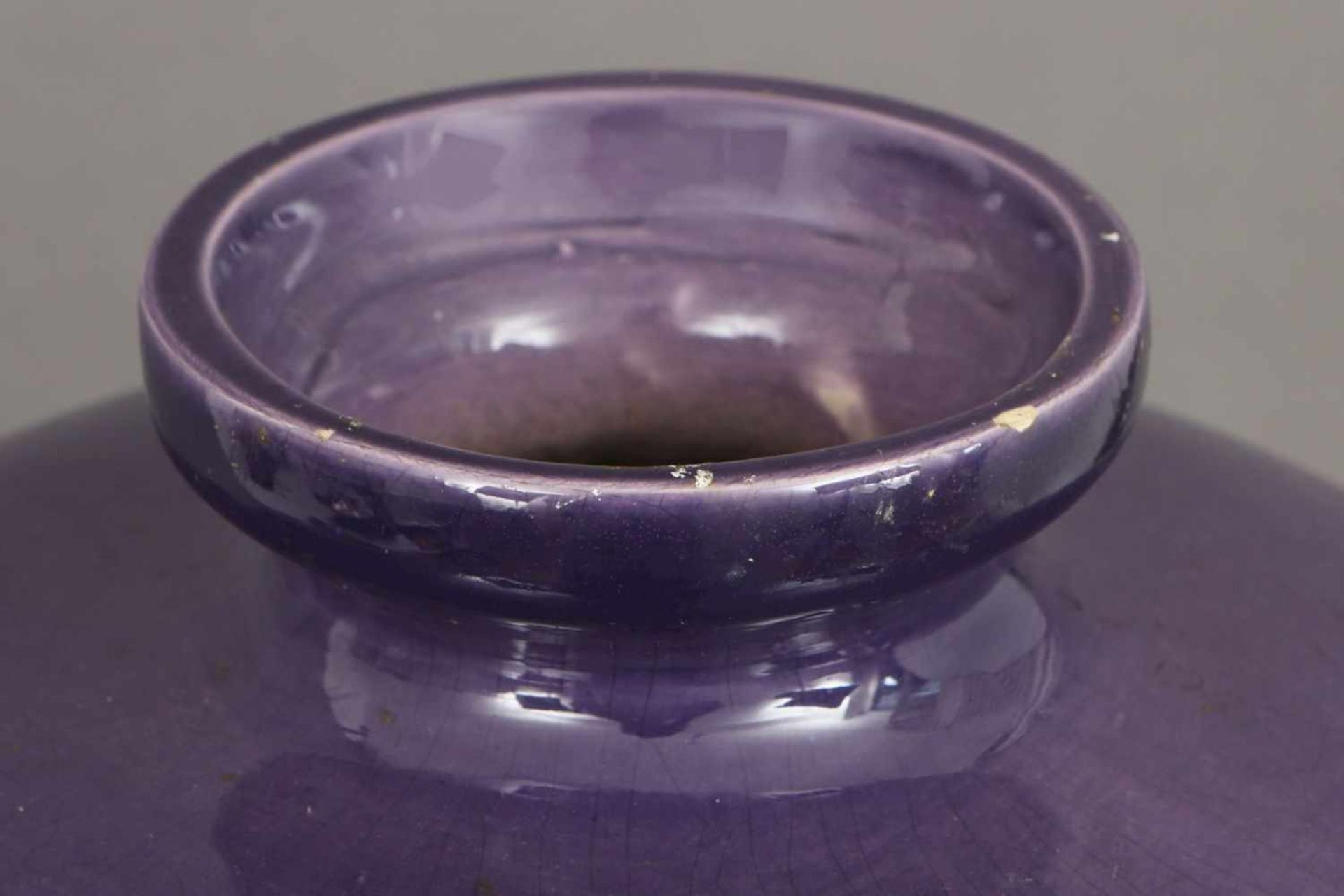 Keramikvase in Meiping-Form ovoider Korpus mit eingezogenem Hals und ausgestellter Mündung, - Image 2 of 2