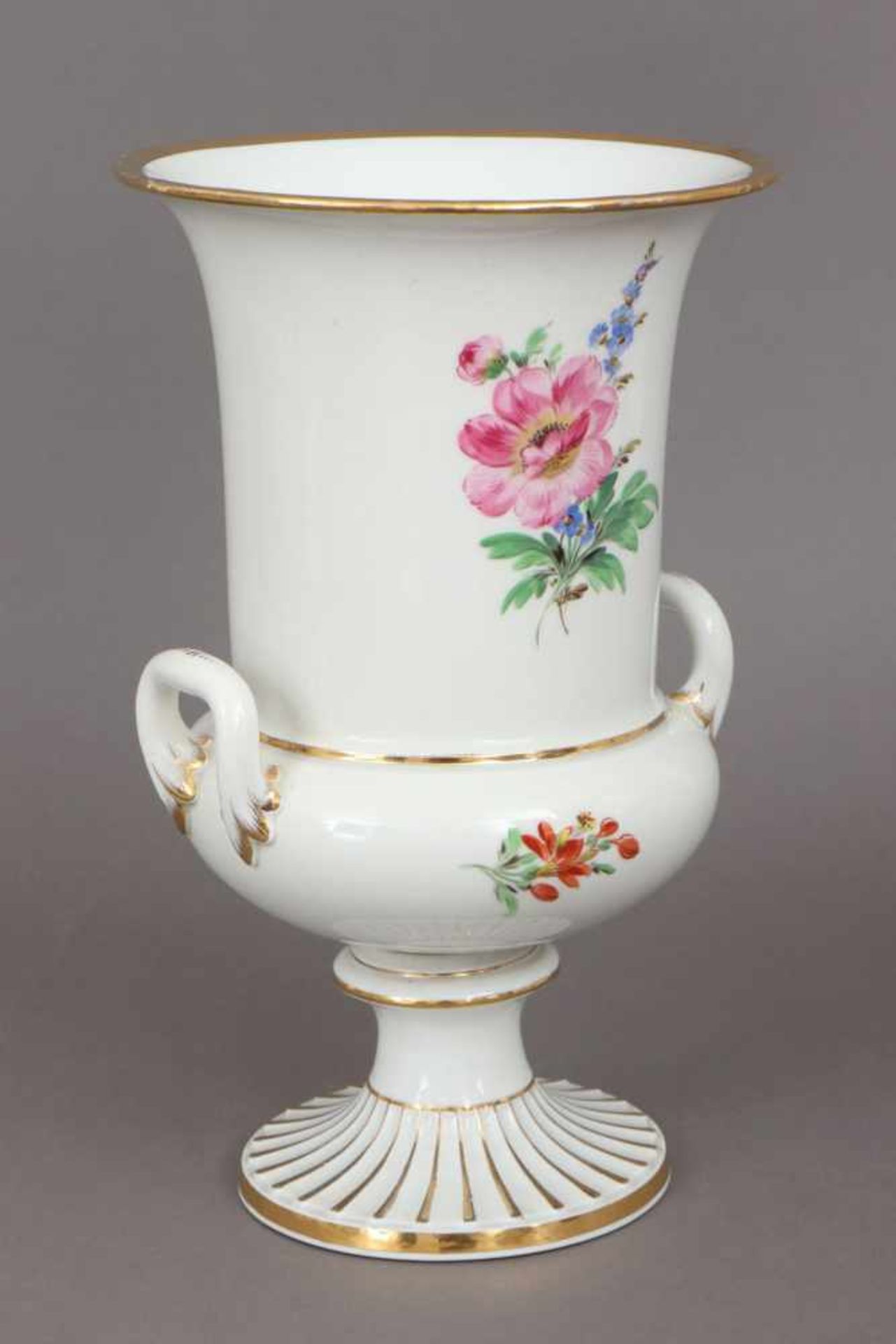 MEISSEN Vase um 1924-1934 (Pfeifferzeit), kraterförmiger Korpus mit seitlichen Handhaben und - Bild 2 aus 4