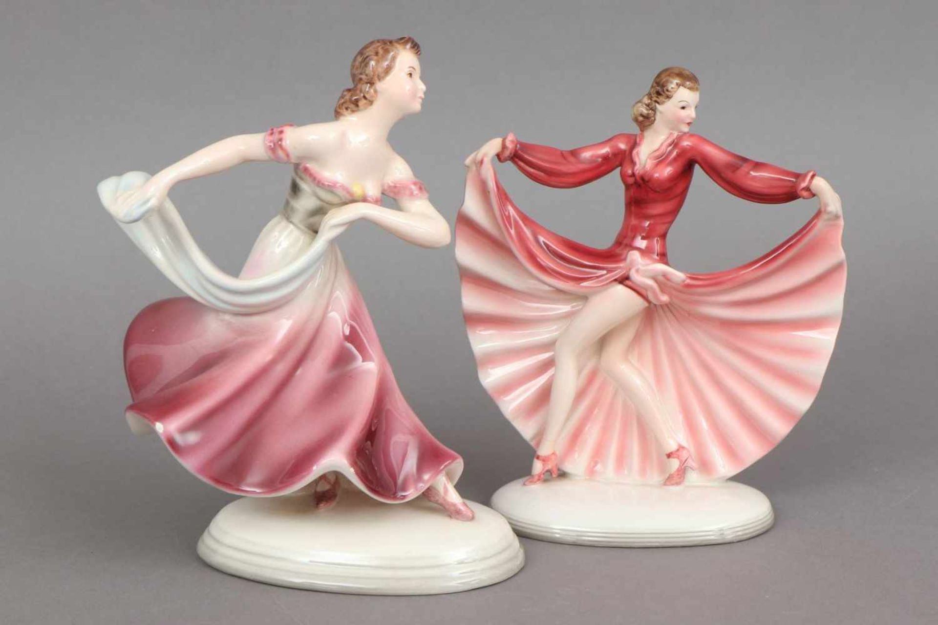 2 KERAMOS WIEN Keramikfiguren ¨Tänzerinnen¨ um 1920, beide mit rosa-violettem Spritzdekor und