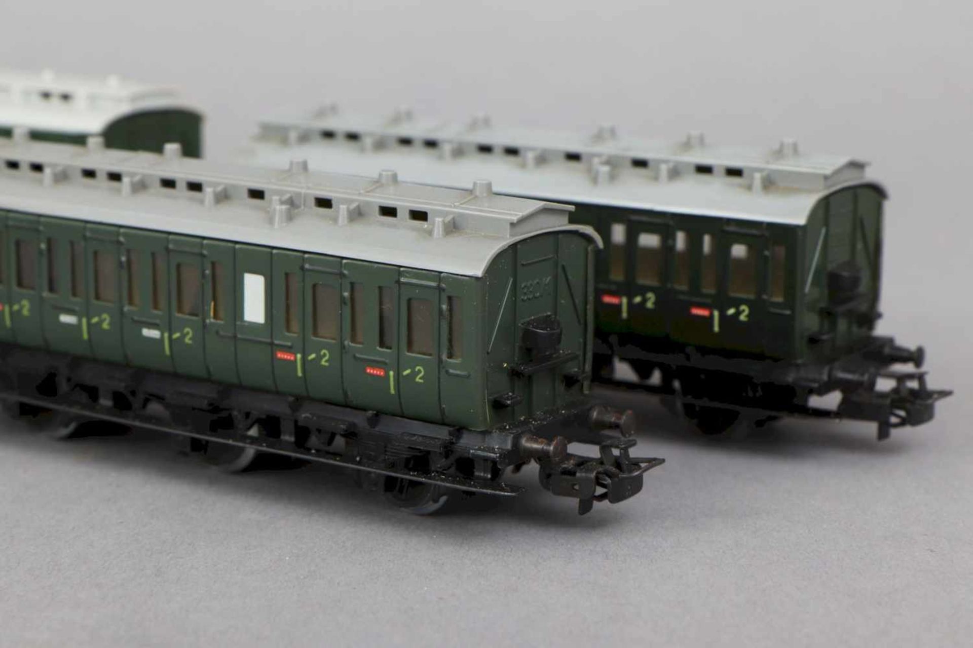 MÄRKLIN Modelleisenbahn Spur H0 5 Wagons, diverse Personenwagen 2. und 3. Klasse, Kunststoff- und - Bild 2 aus 2