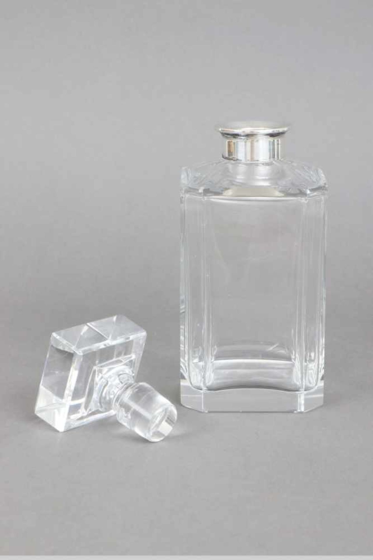 Whiskey Karaffe farbloses Kristall, 835er Silbermanschette, Deutsch, eckiger Korpus, gekantet, - Bild 2 aus 2