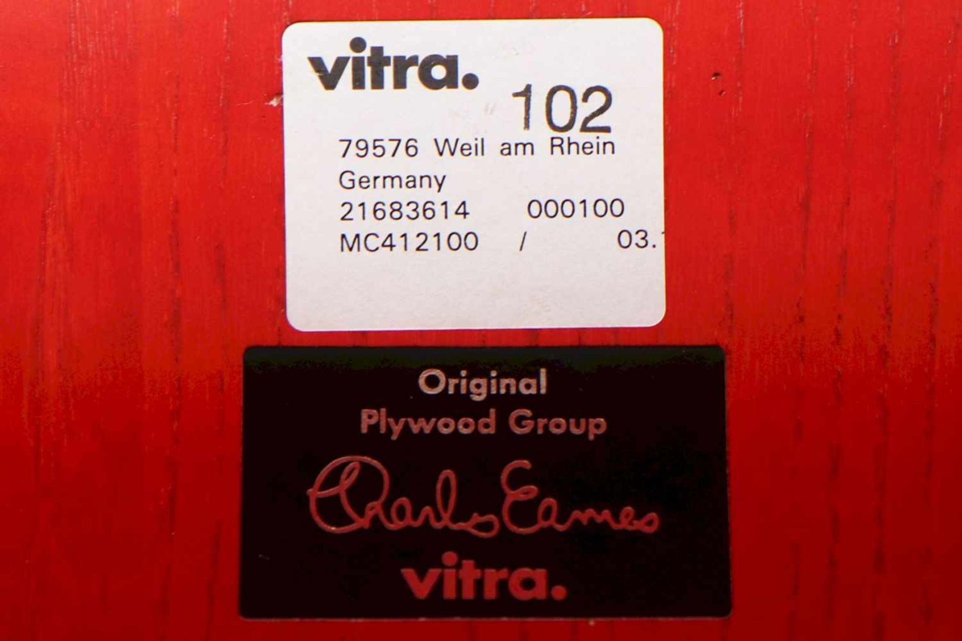 2 CHARLES EAMES ¨LCW¨ Stühle (Plywood Group, Entwurf 1945) Ausführung VITRA, um 2010, - Bild 5 aus 5
