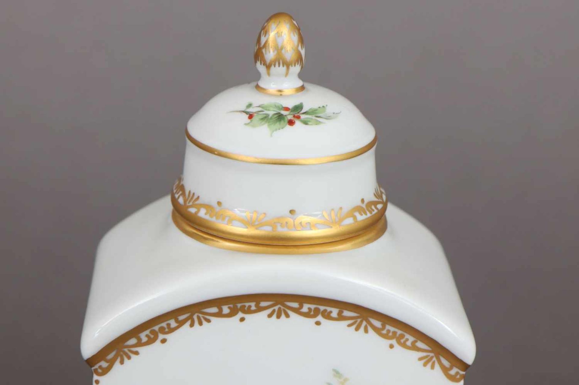 MEISSEN Teedose 2. Hälfte 20. Jhdt., hochrechteckiger Korpus mit gerundeter Schulter und kurzem - Image 6 of 6