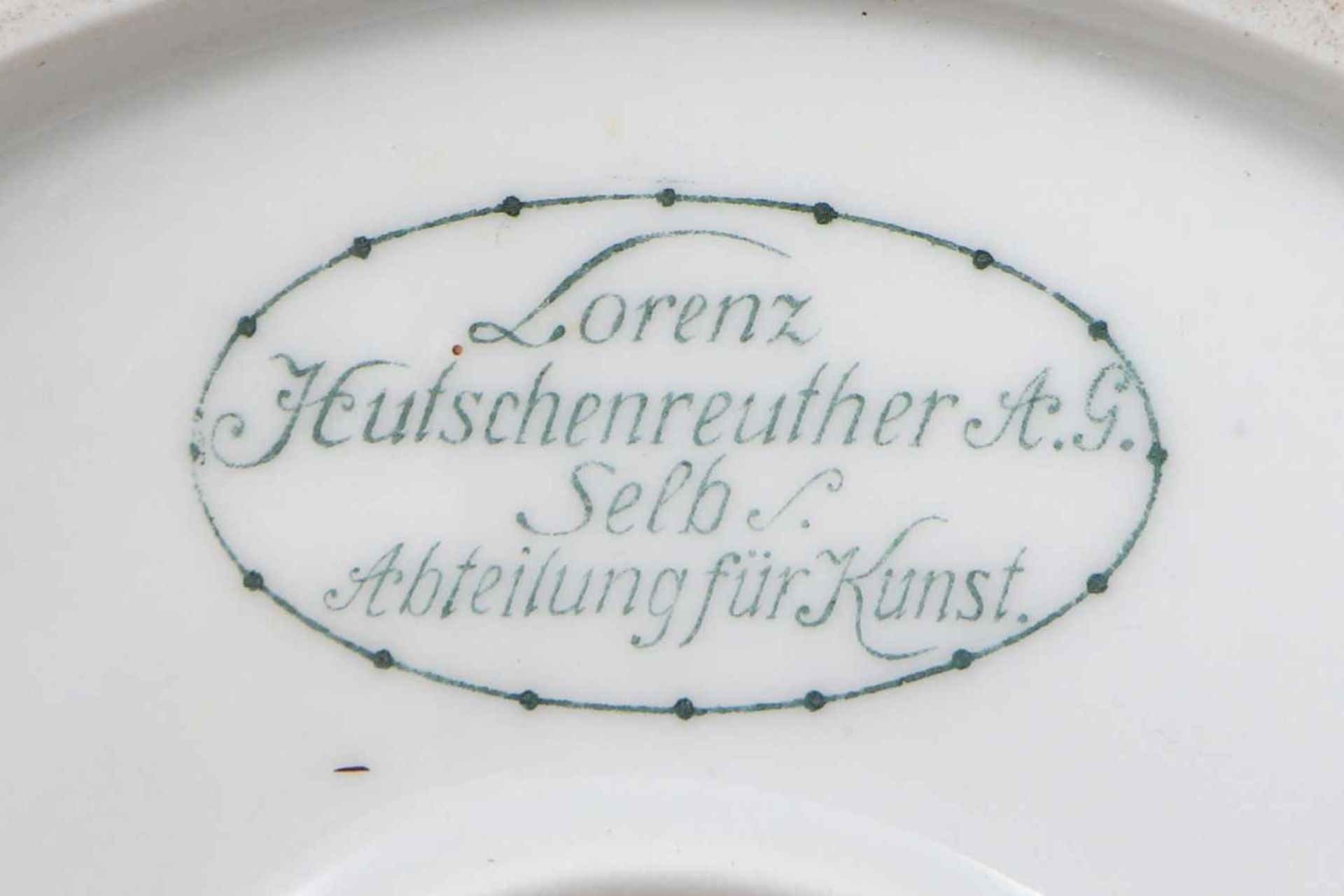 HUTSCHENREUTHER Art-Deco Deckeldose ¨Der Apfelesser¨ um 19191-1928, Entwurf LORENZ HUTSCHENREUTHER, - Image 3 of 4