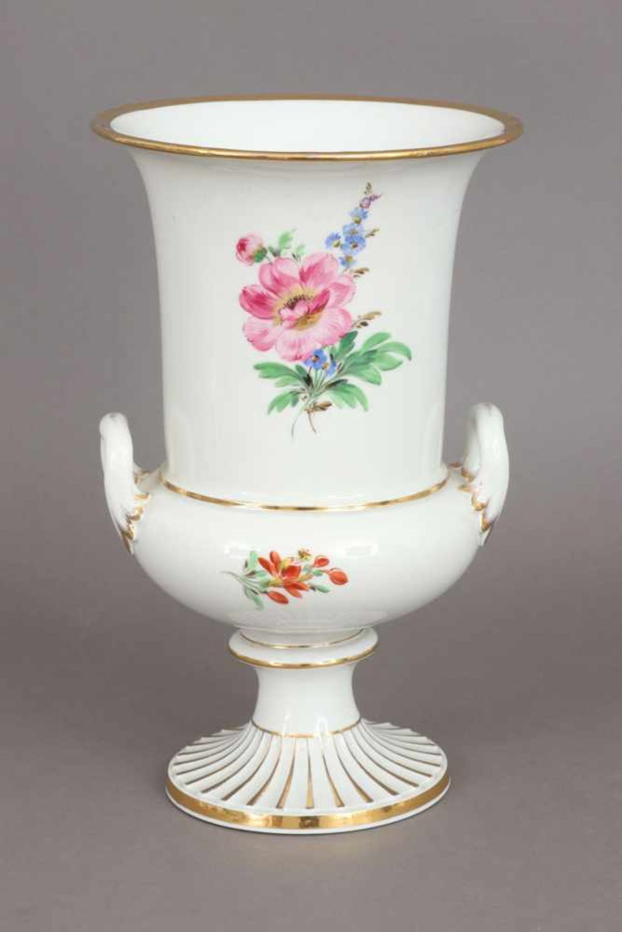 MEISSEN Vase um 1924-1934 (Pfeifferzeit), kraterförmiger Korpus mit seitlichen Handhaben und - Image 4 of 4