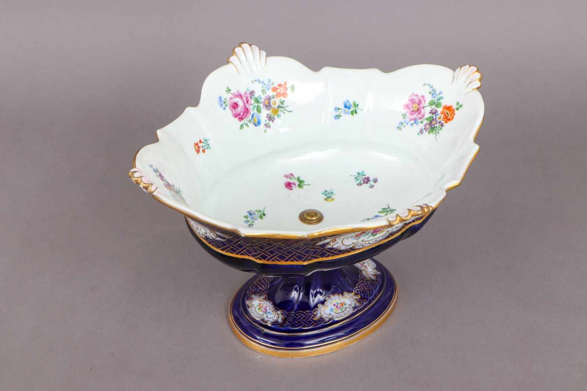 MEISSEN Fußschale um 1850-1924, ovale Schale mit passigem Rand auf ovalem, eingezogenem Stand, - Bild 2 aus 3