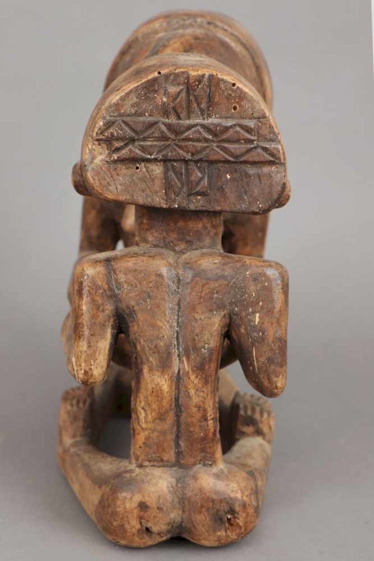Afrikanische Holzschnitzfigur ¨2 weibliche Figuren / Zwillinge¨ eine Schale stützend, wohl - Bild 5 aus 5