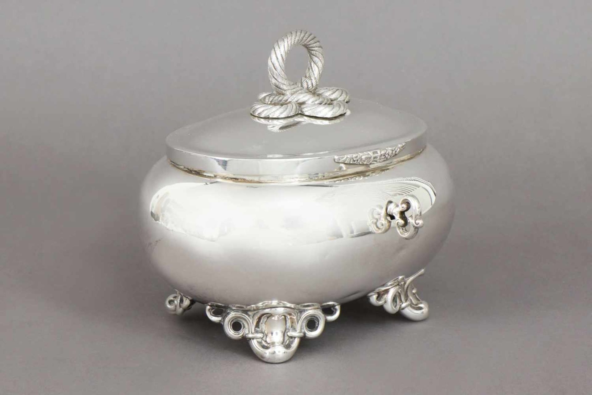 Biedermeier Silber Zuckerdose 750er Silber, ovoider Korpus mit Scharnierdeckel auf 4 rankenförmigen