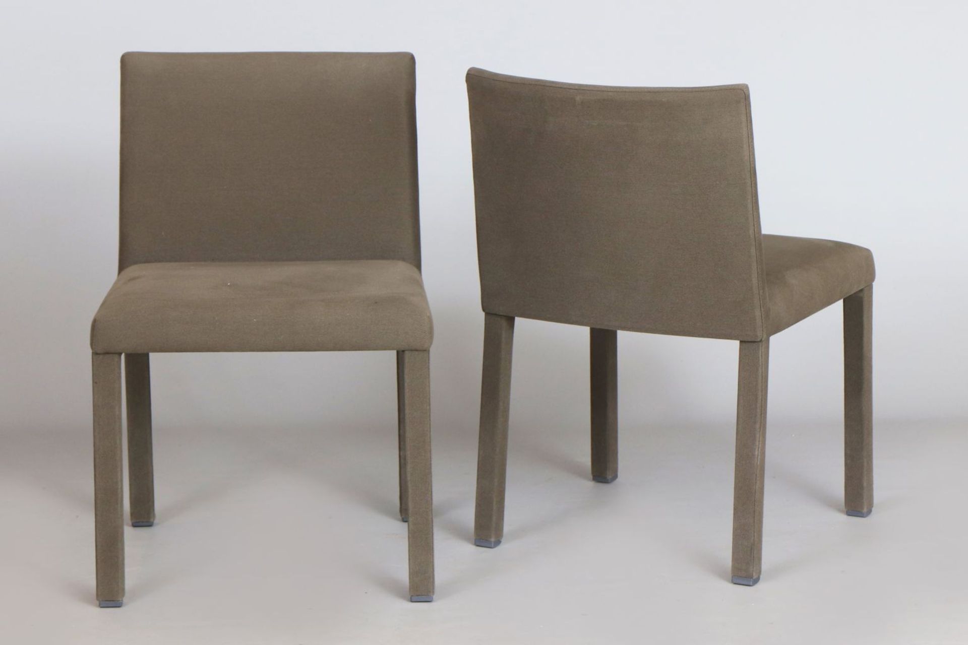 Paar ARPA (Konferenz-)Stühlemauve-grauer Webbezug, eckige, gepolsterte Sitzfläche auf 4 stoff - Image 2 of 3