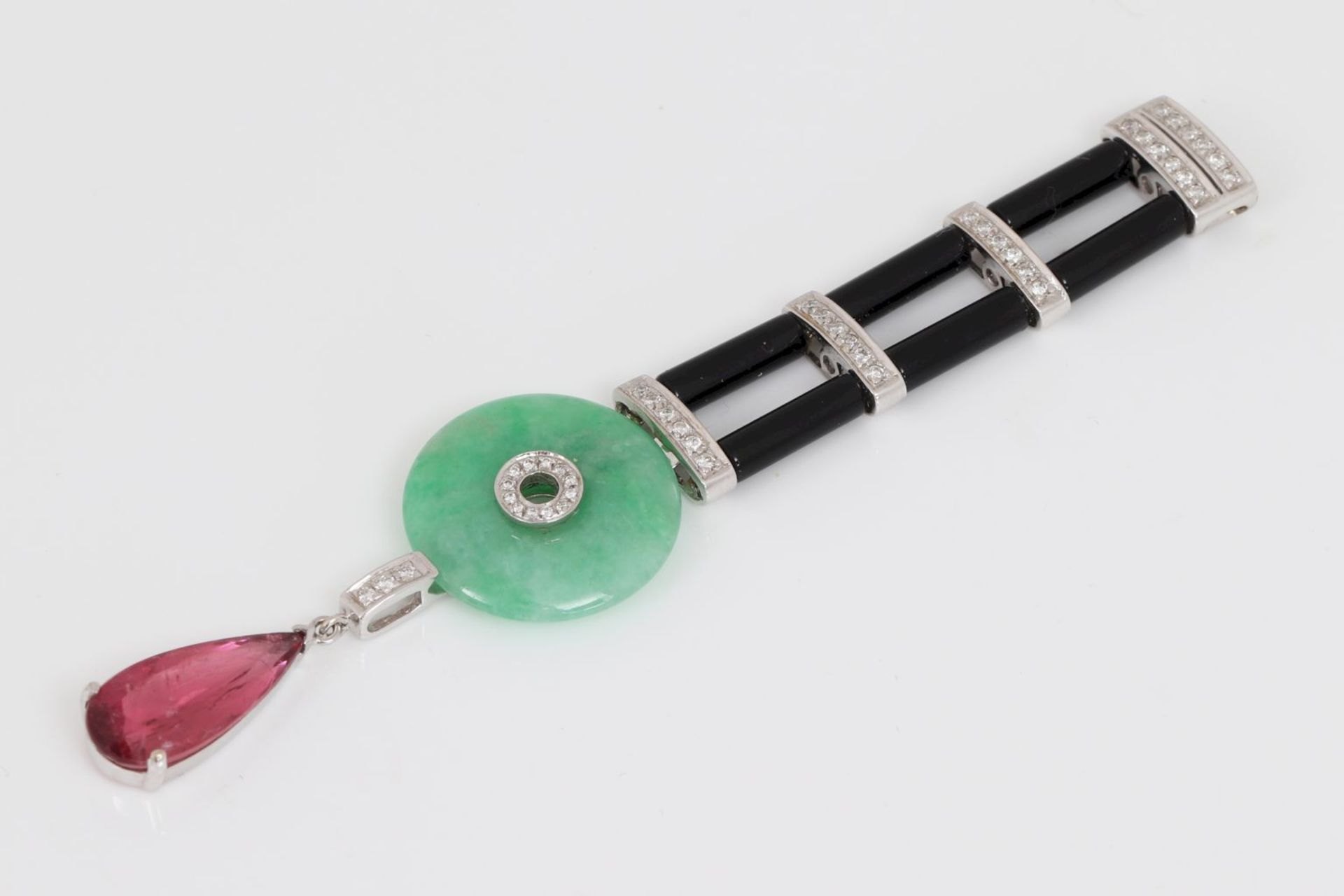 Jade Kettenanhängerlänglicher Anhänger aus Weißgold, Onyx (Stabform), hellgrüner Jade und<