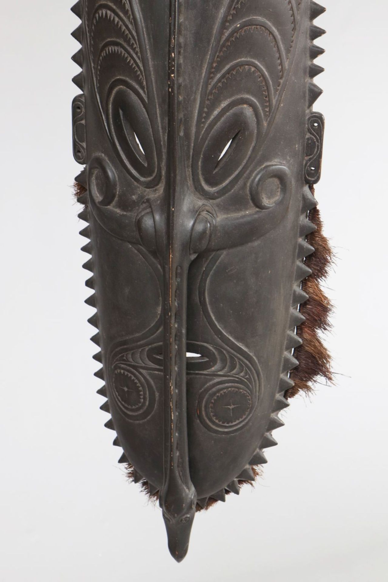 Sepik Ritualmaske, Papua NeuguineaHolz, geschnitzt und ebonisiert, vermutlich 1. Hälfte 20. Ja - Image 3 of 3