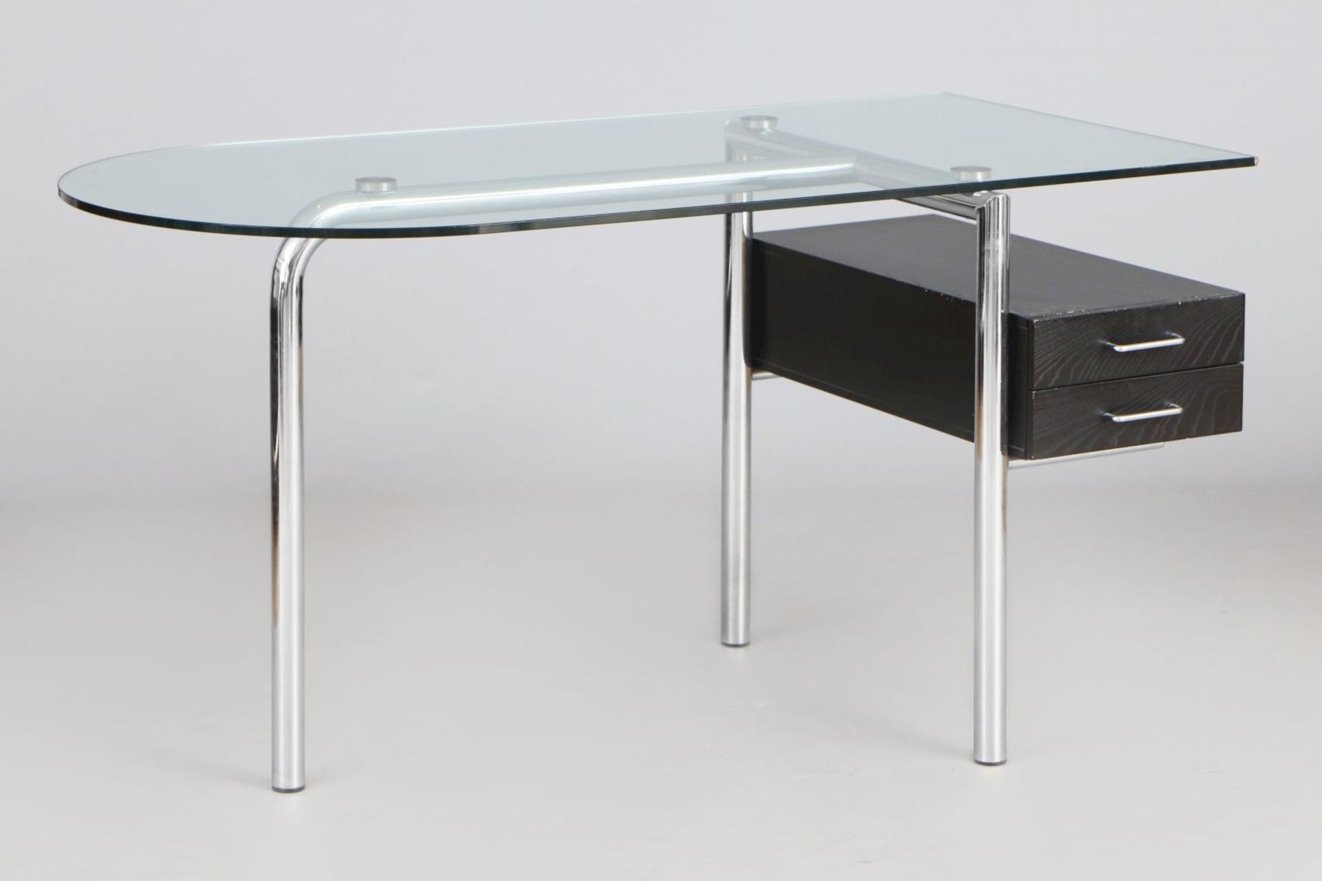 MIRTO Schreibtisch im Stile des Bauhausverchromtes Stahlrohr, Klarglasplatte, 2-schübiger Schu - Image 3 of 4
