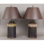 Paar Tischlampen ¨Thai Gong¨Füße in Form von zylindrischen Deckelgefäßen mit Cloisonné-D