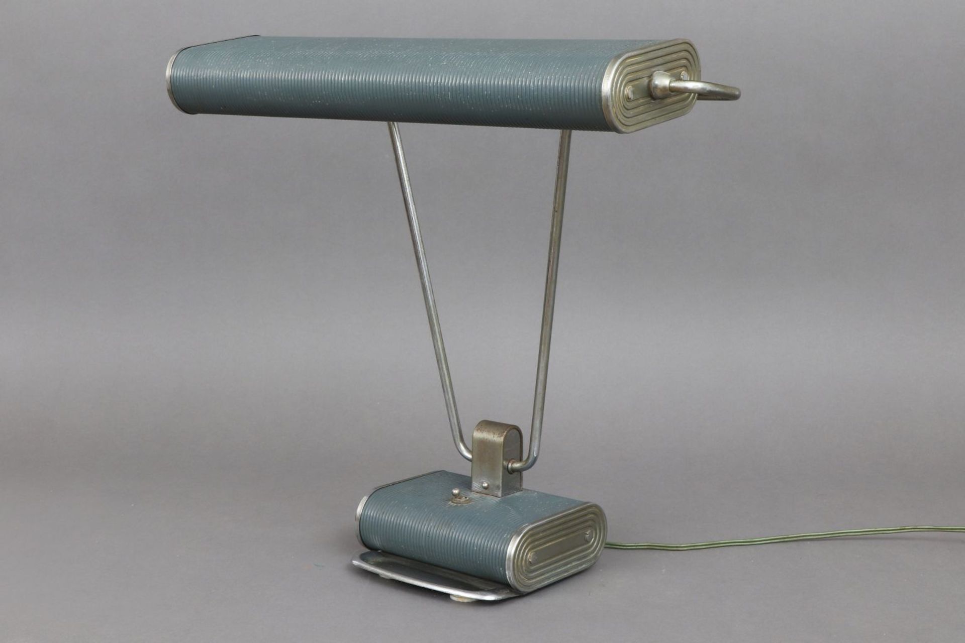EILEEN GRAY Schreibtischlampe ¨Jumo¨ (Modell 71)frühe, grau lackierte Ausführung, H ca. 40c