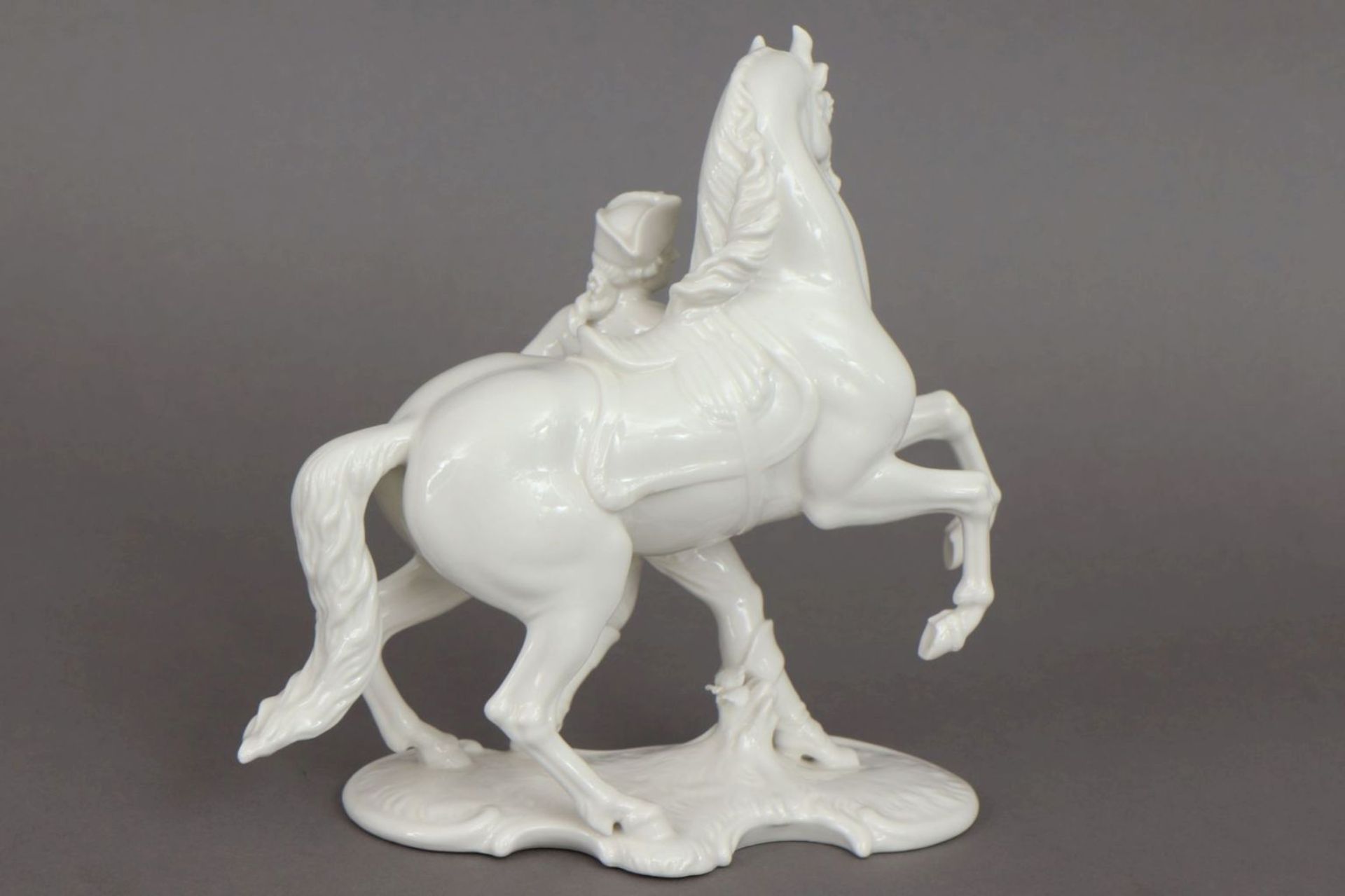 NYMPHENBURG Porzellanfigur ¨Reiter, Pferd vorführend¨ - Image 2 of 3