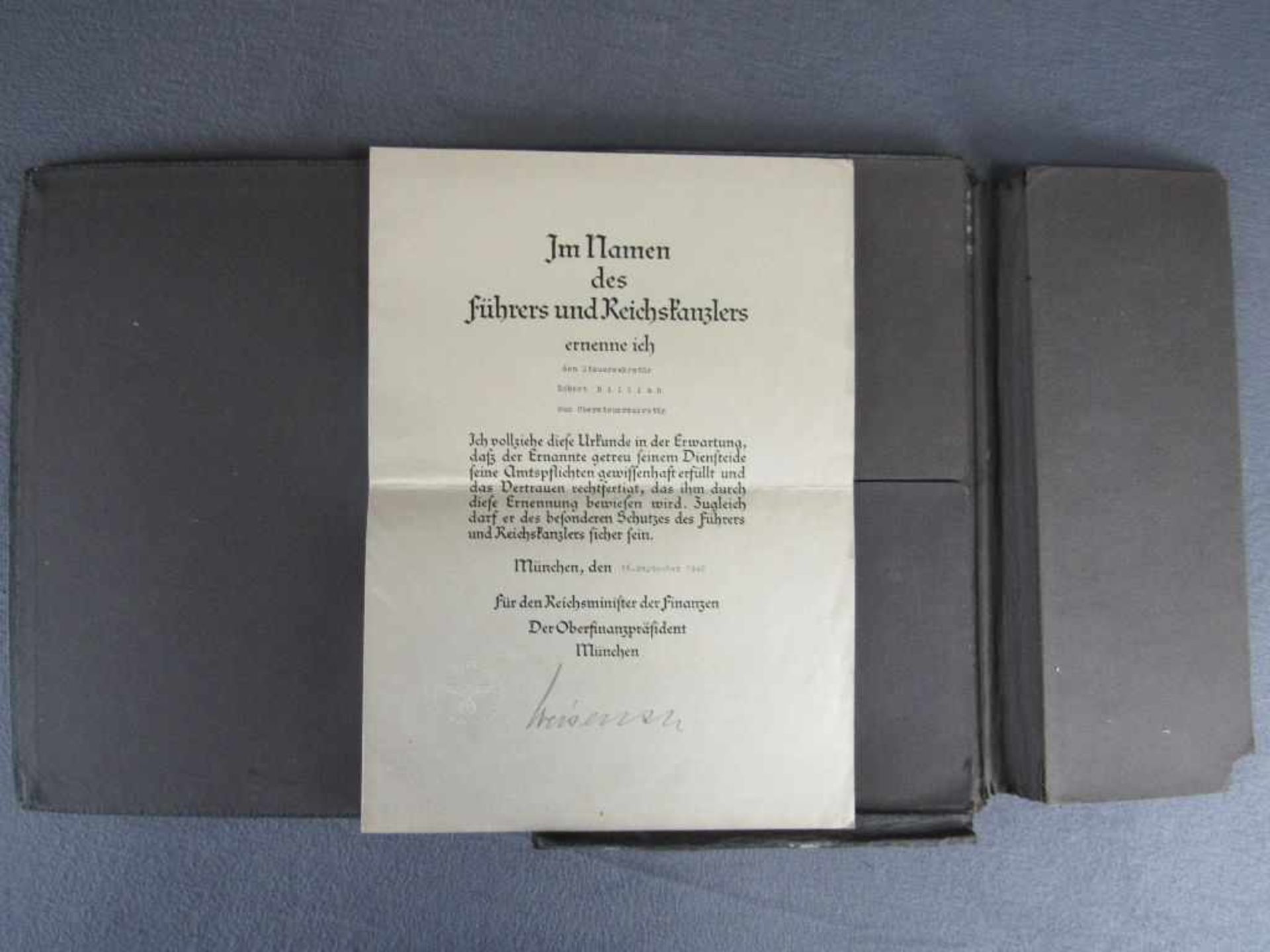 Urkunde Ernennung zum Ober Steuersekretär 1940< - Image 2 of 2