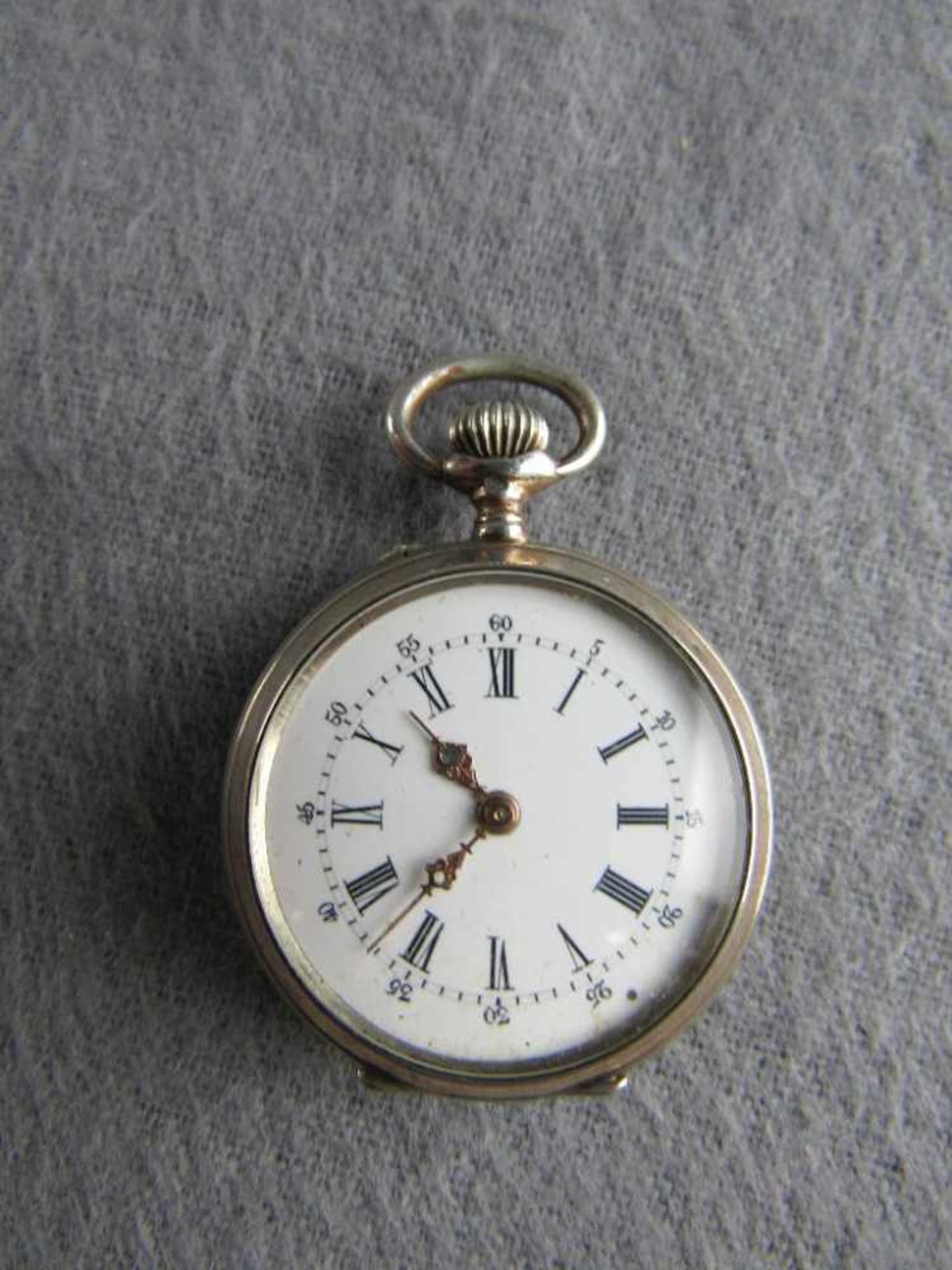 Taschenuhr Silber mechanisch läuft an um 1900<